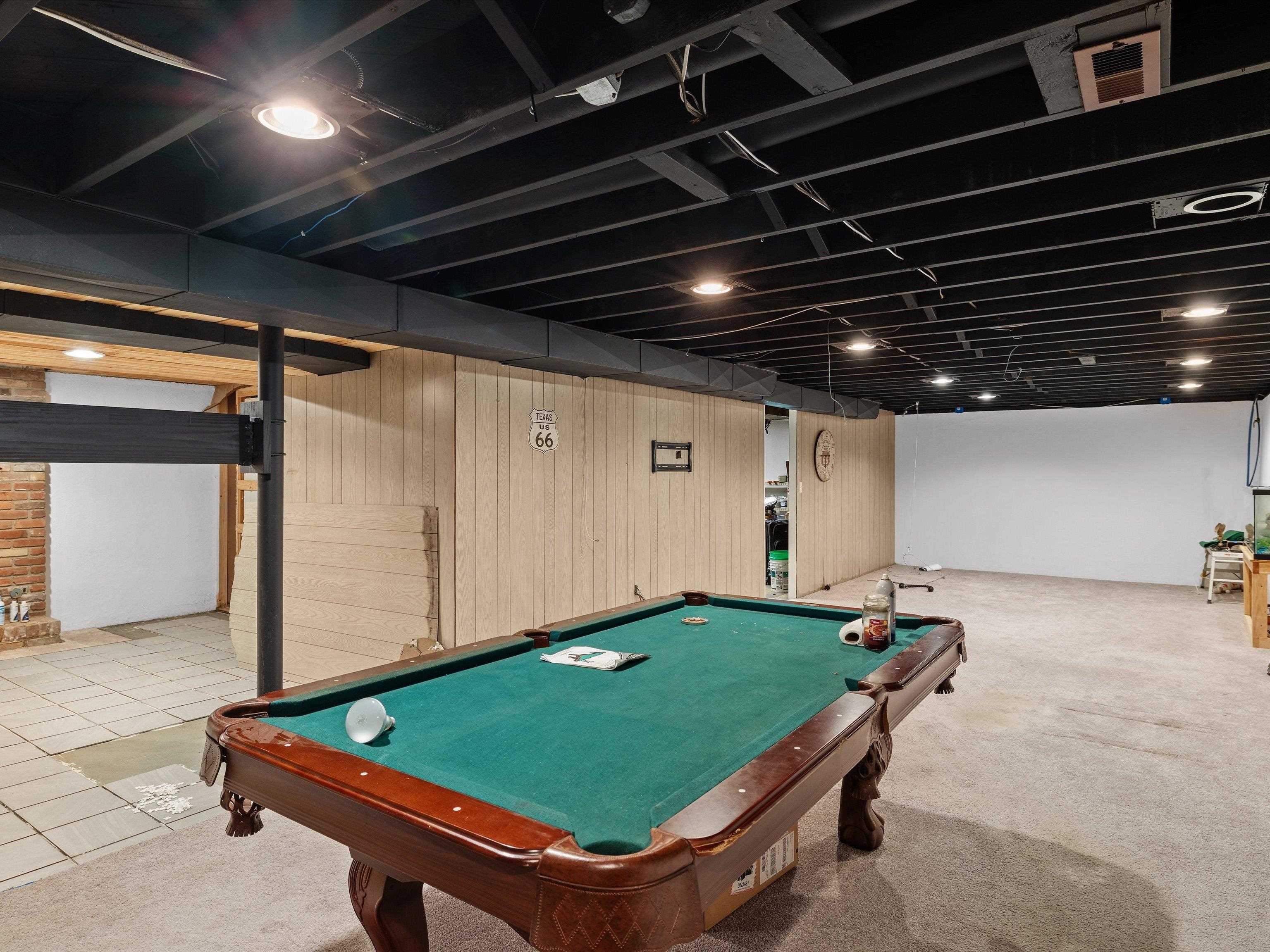 1318 Woodmere Ln, Owensboro, Kentucky 42303, 5 Bedrooms Bedrooms, ,3 BathroomsBathrooms,Single Family Residence,For Sale,Woodmere Ln,93261