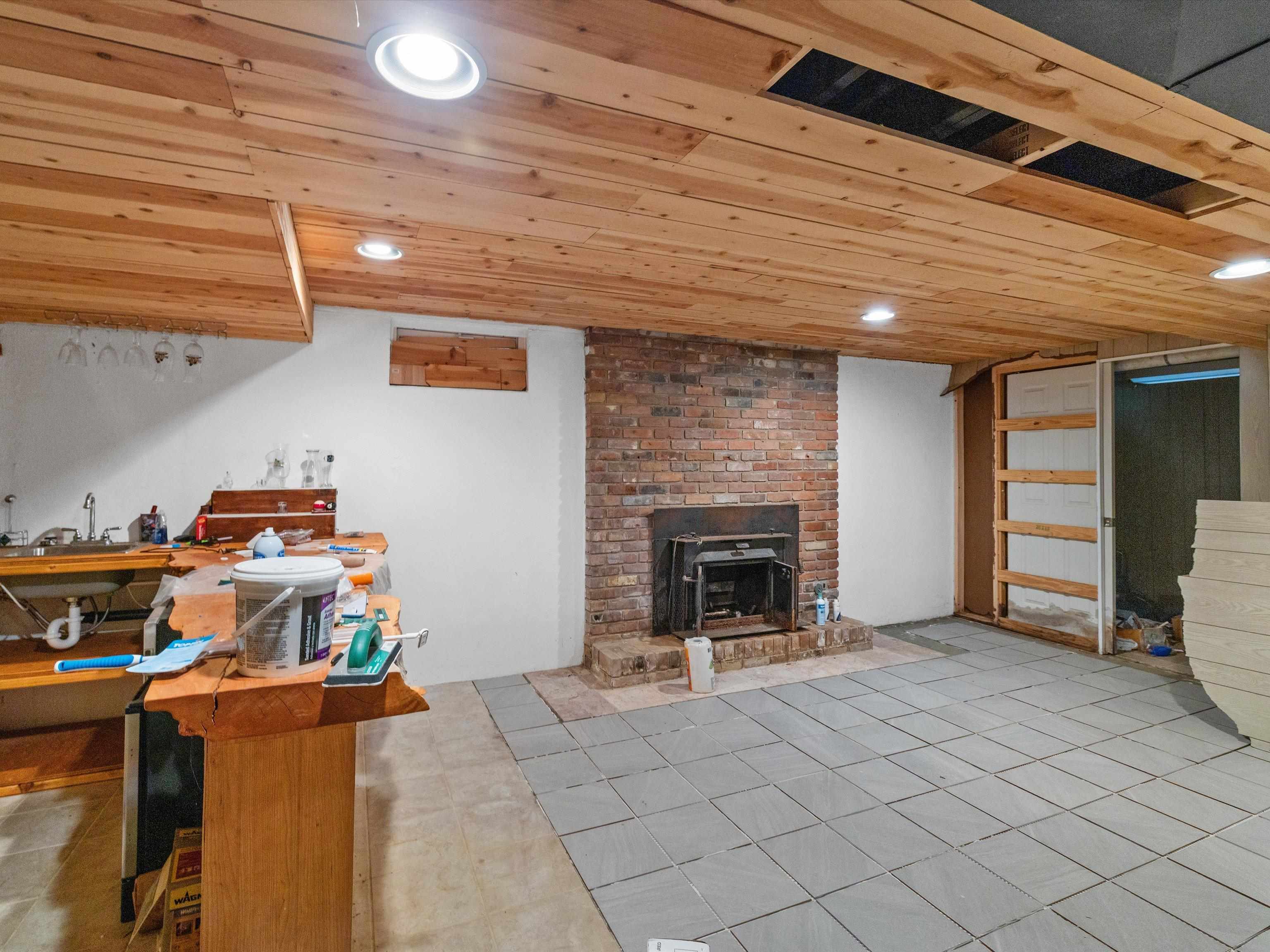 1318 Woodmere Ln, Owensboro, Kentucky 42303, 5 Bedrooms Bedrooms, ,3 BathroomsBathrooms,Single Family Residence,For Sale,Woodmere Ln,93261