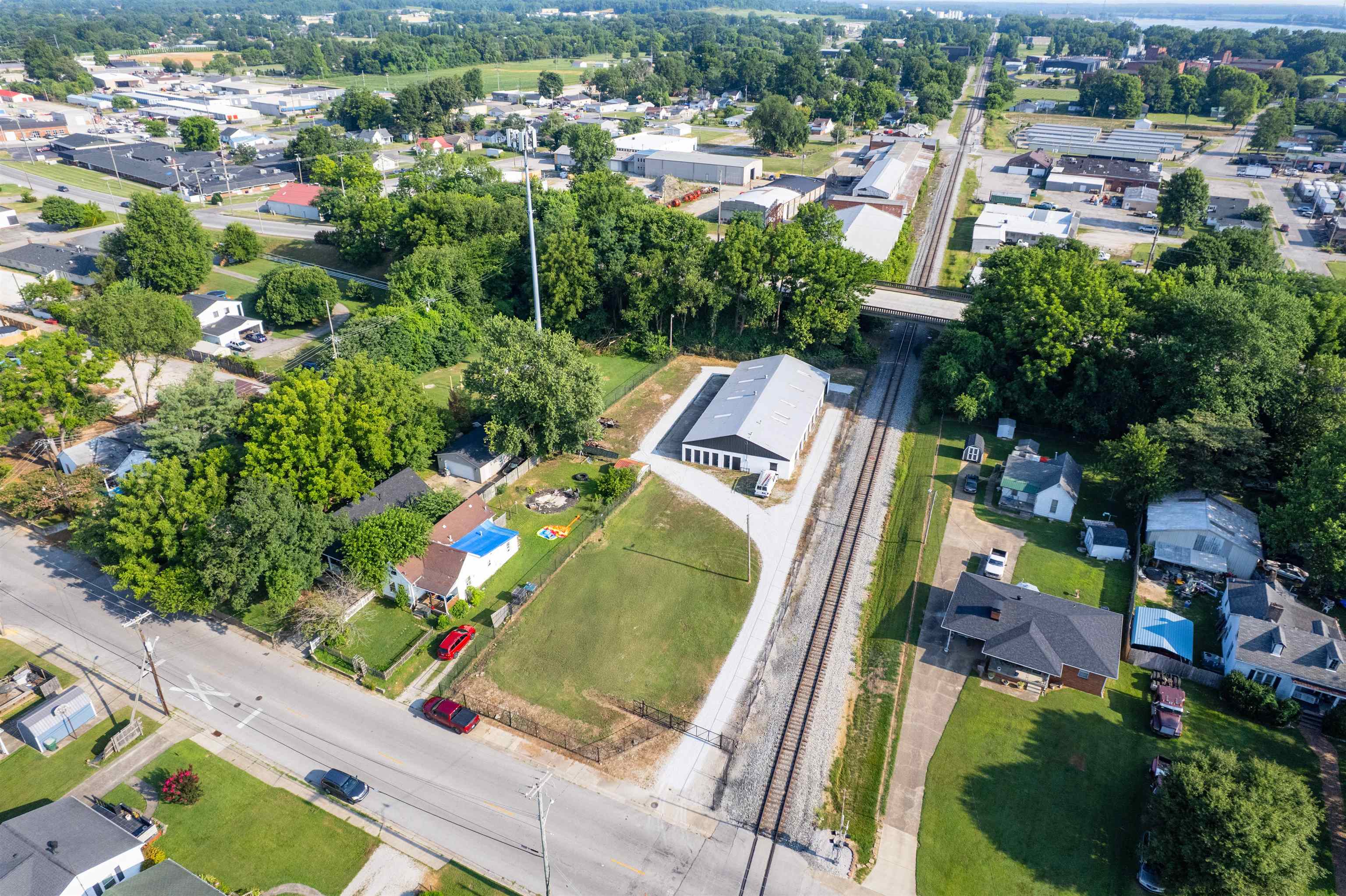 2300 5th St., Owensboro, Kentucky 42301, ,Industrial,For Sale,5th St.,93270