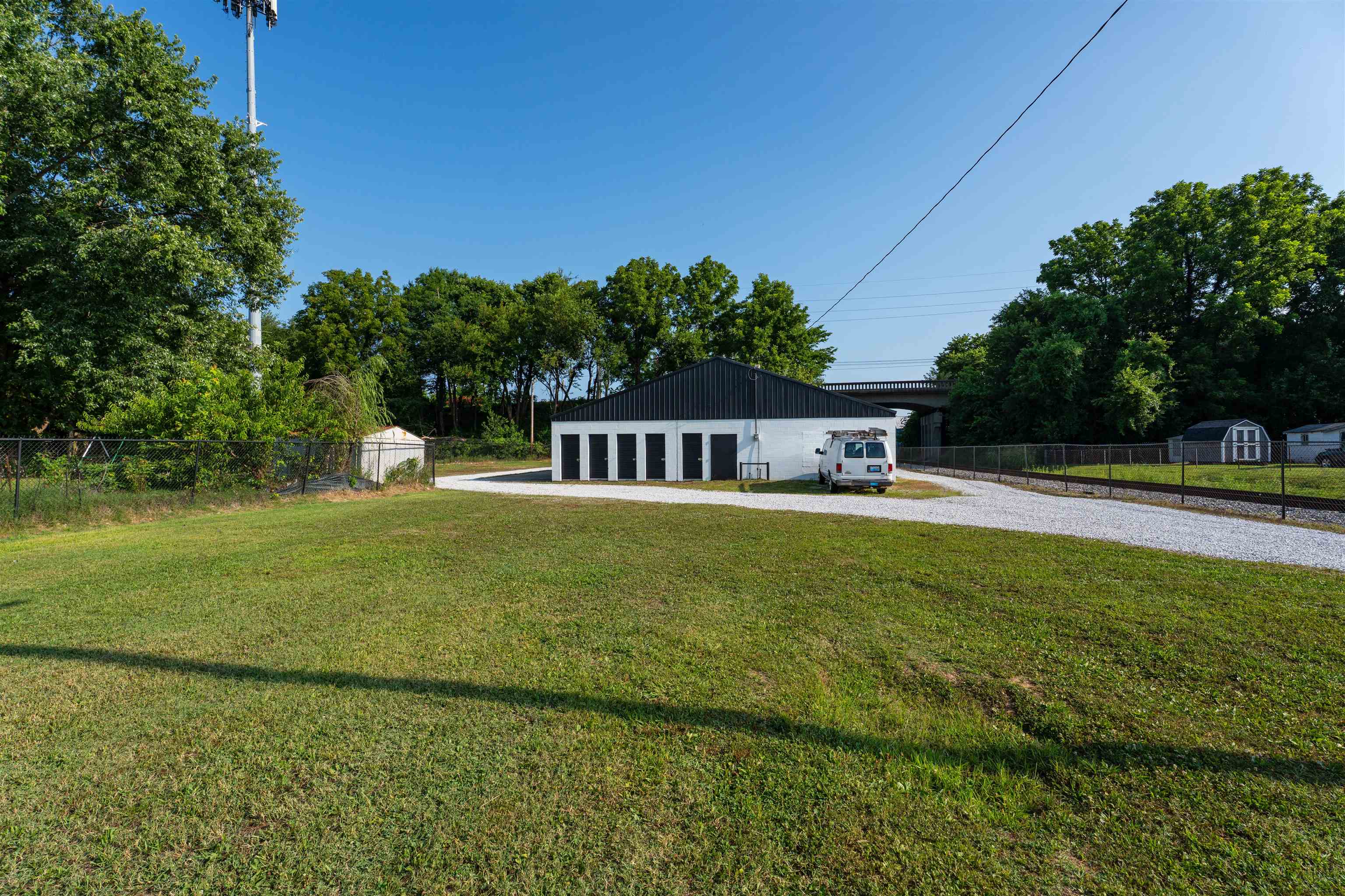 2300 5th St., Owensboro, Kentucky 42301, ,Industrial,For Sale,5th St.,93270