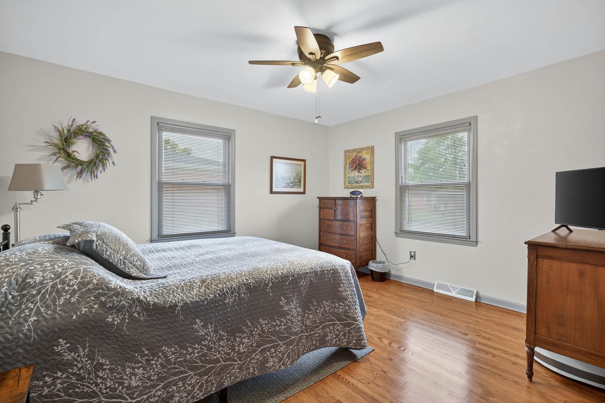 2933 Plymouth Place, Owensboro, Kentucky 42303, 3 Bedrooms Bedrooms, ,2 BathroomsBathrooms,Single Family Residence,For Sale,Plymouth Place,93271