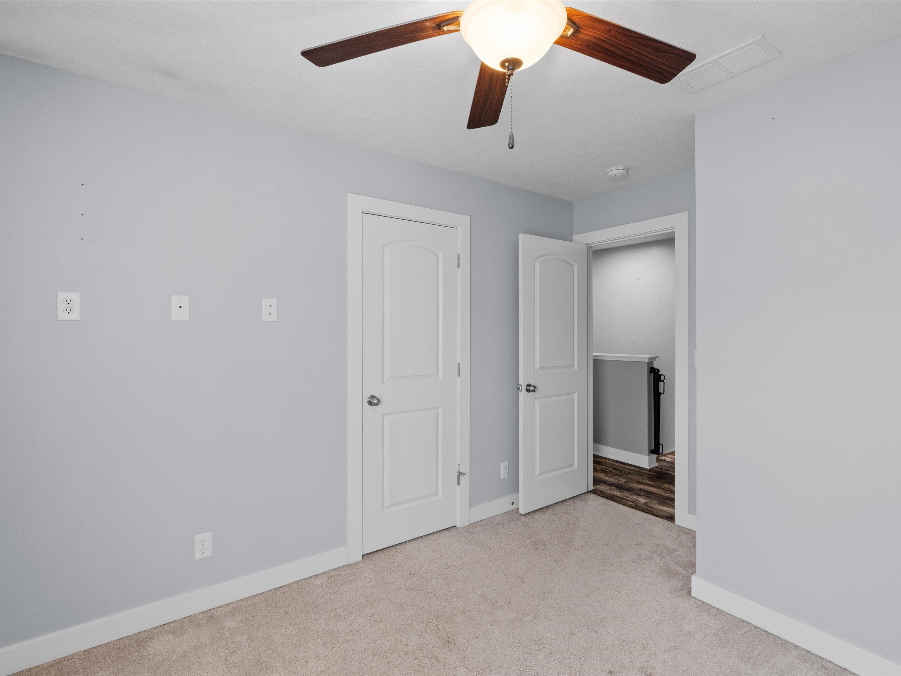 6350 Valley Brook Trace, Owensboro, Kentucky 42376, 3 Bedrooms Bedrooms, ,2 BathroomsBathrooms,Single Family Residence,For Sale,Valley Brook Trace,93274