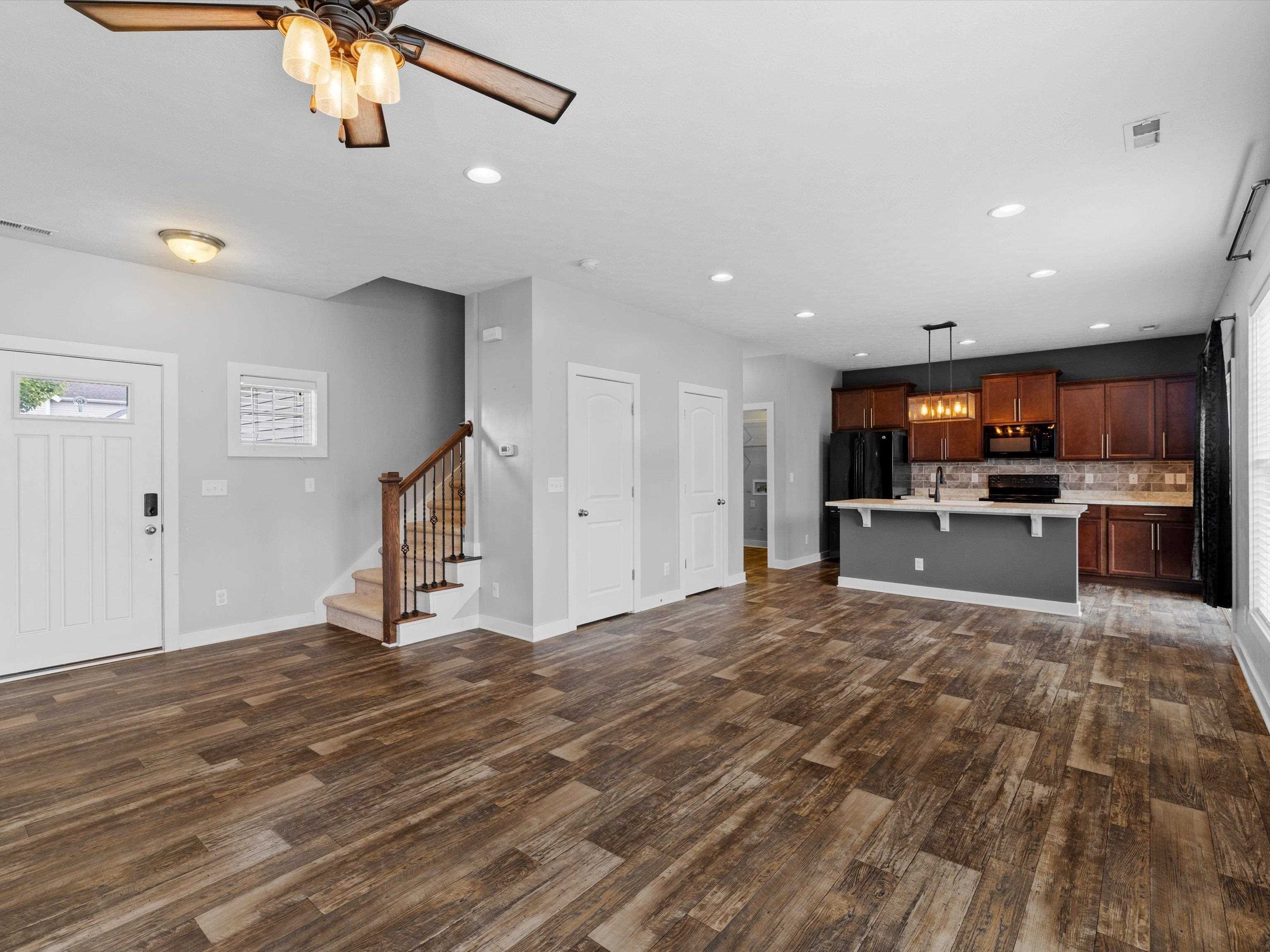 6350 Valley Brook Trace, Owensboro, Kentucky 42376, 3 Bedrooms Bedrooms, ,2 BathroomsBathrooms,Single Family Residence,For Sale,Valley Brook Trace,93274