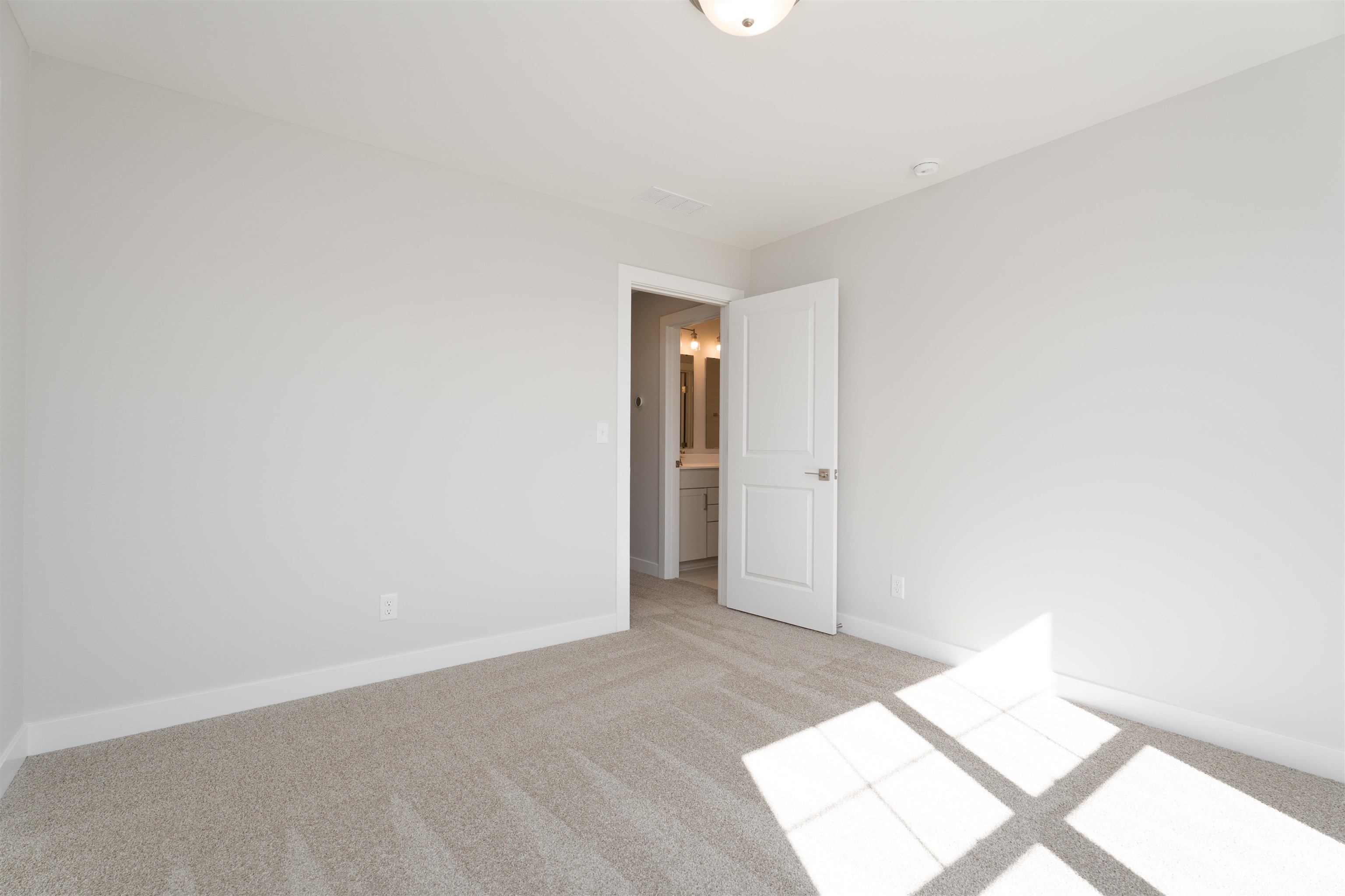 937 Onyx Ln, Owensboro, Kentucky 42301, 4 Bedrooms Bedrooms, ,2 BathroomsBathrooms,Single Family Residence,For Sale,Onyx Ln,93275