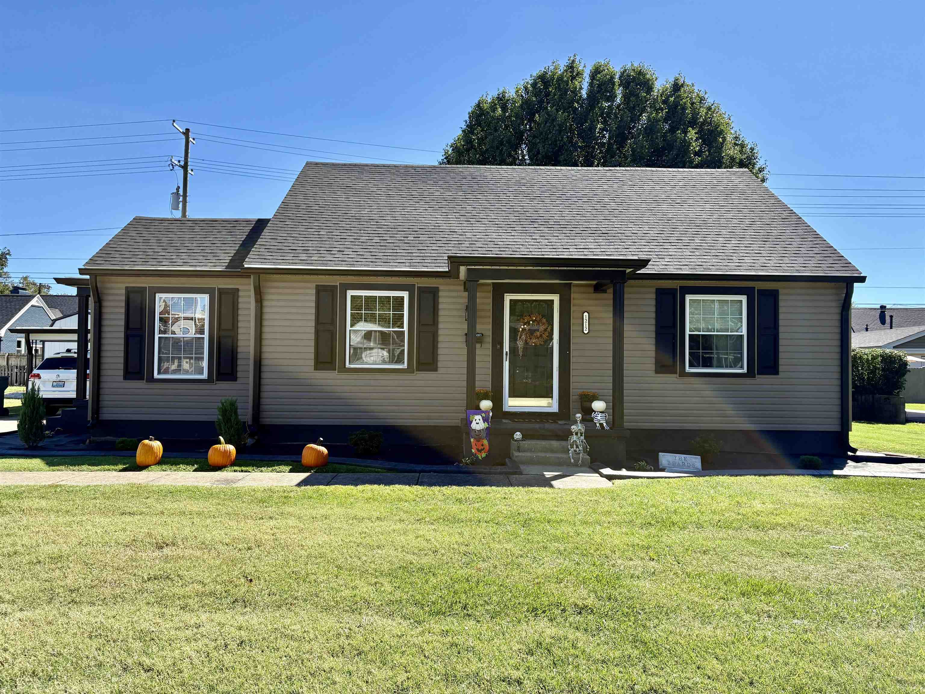 1212 Hill Ave, Owensboro, Kentucky 42301, 4 Bedrooms Bedrooms, ,2 BathroomsBathrooms,Single Family Residence,For Sale,Hill Ave,93276