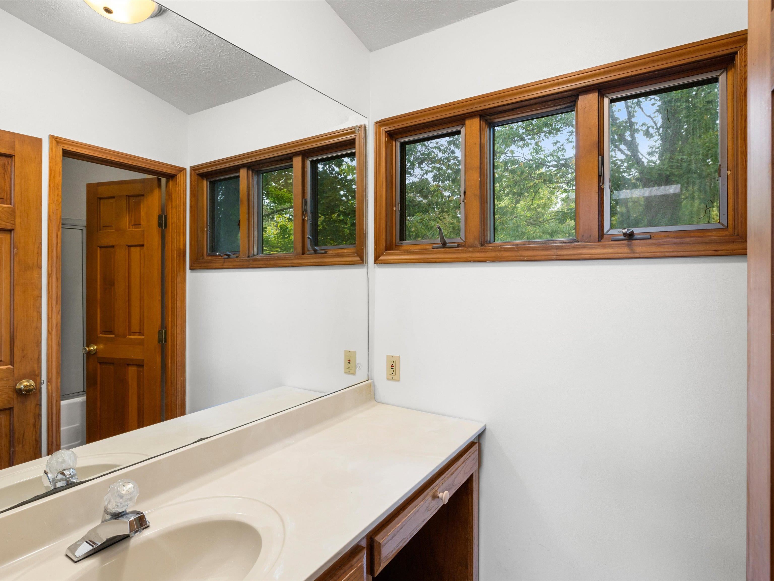 226 Main St, Fordsville, Kentucky 42343, 4 Bedrooms Bedrooms, ,2 BathroomsBathrooms,Single Family Residence,For Sale,Main St,93277