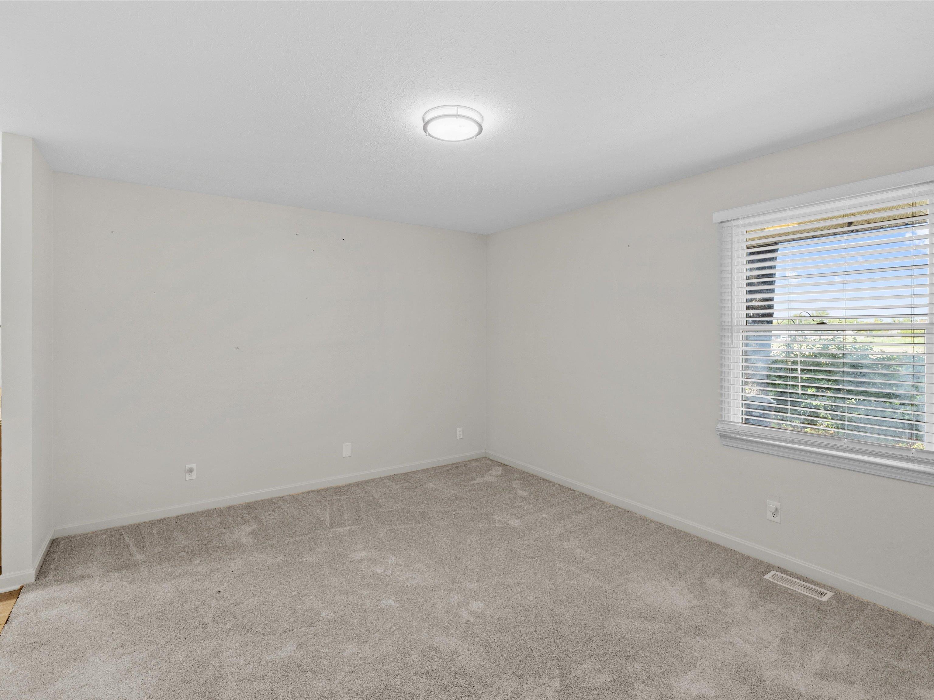 2127 Augusta Dr Unit C, Henderson, Kentucky 42420, 2 Bedrooms Bedrooms, ,1 BathroomBathrooms,Condominium,For Sale,Augusta Dr Unit C,93278