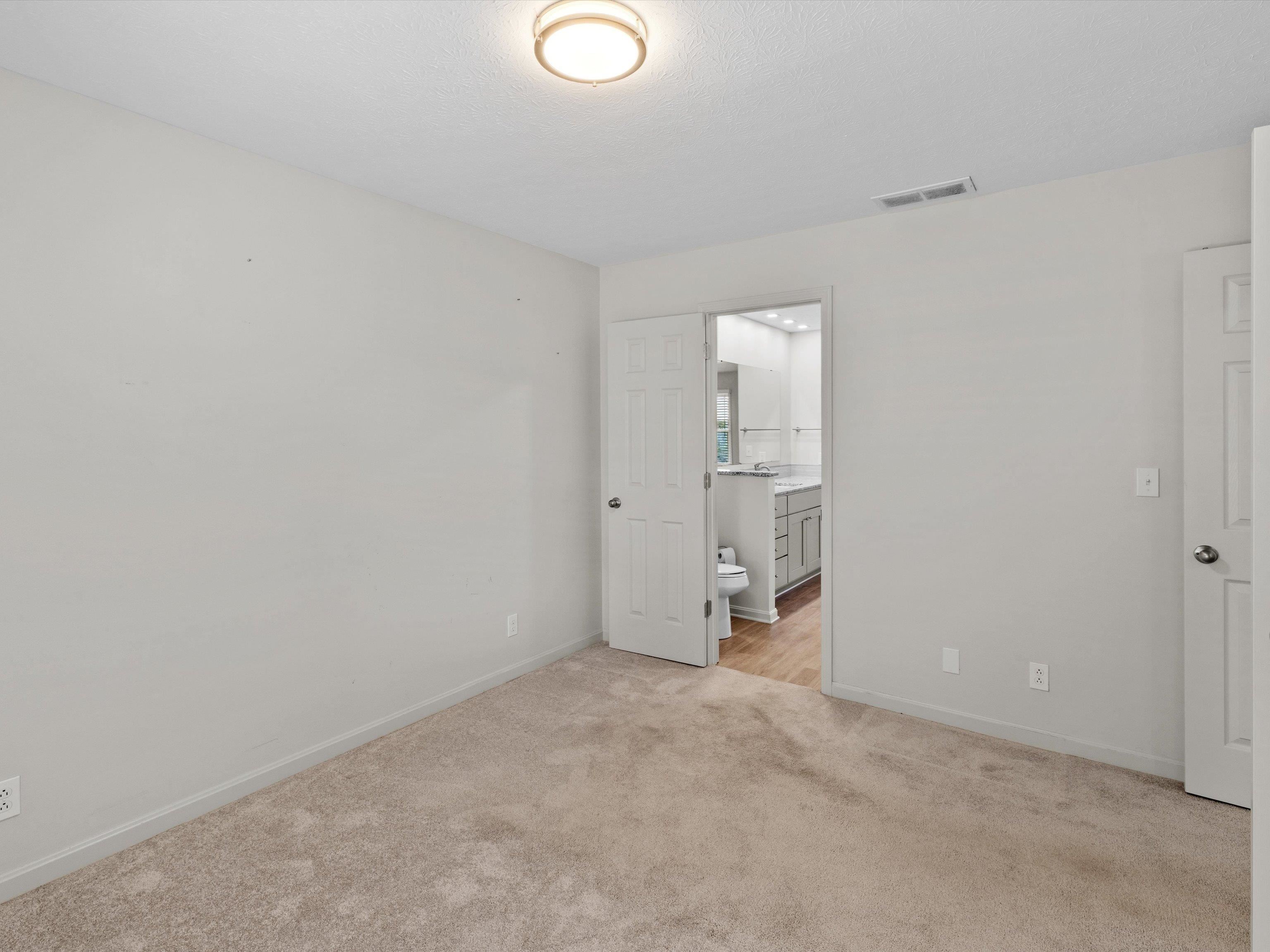 2127 Augusta Dr Unit C, Henderson, Kentucky 42420, 2 Bedrooms Bedrooms, ,1 BathroomBathrooms,Condominium,For Sale,Augusta Dr Unit C,93278