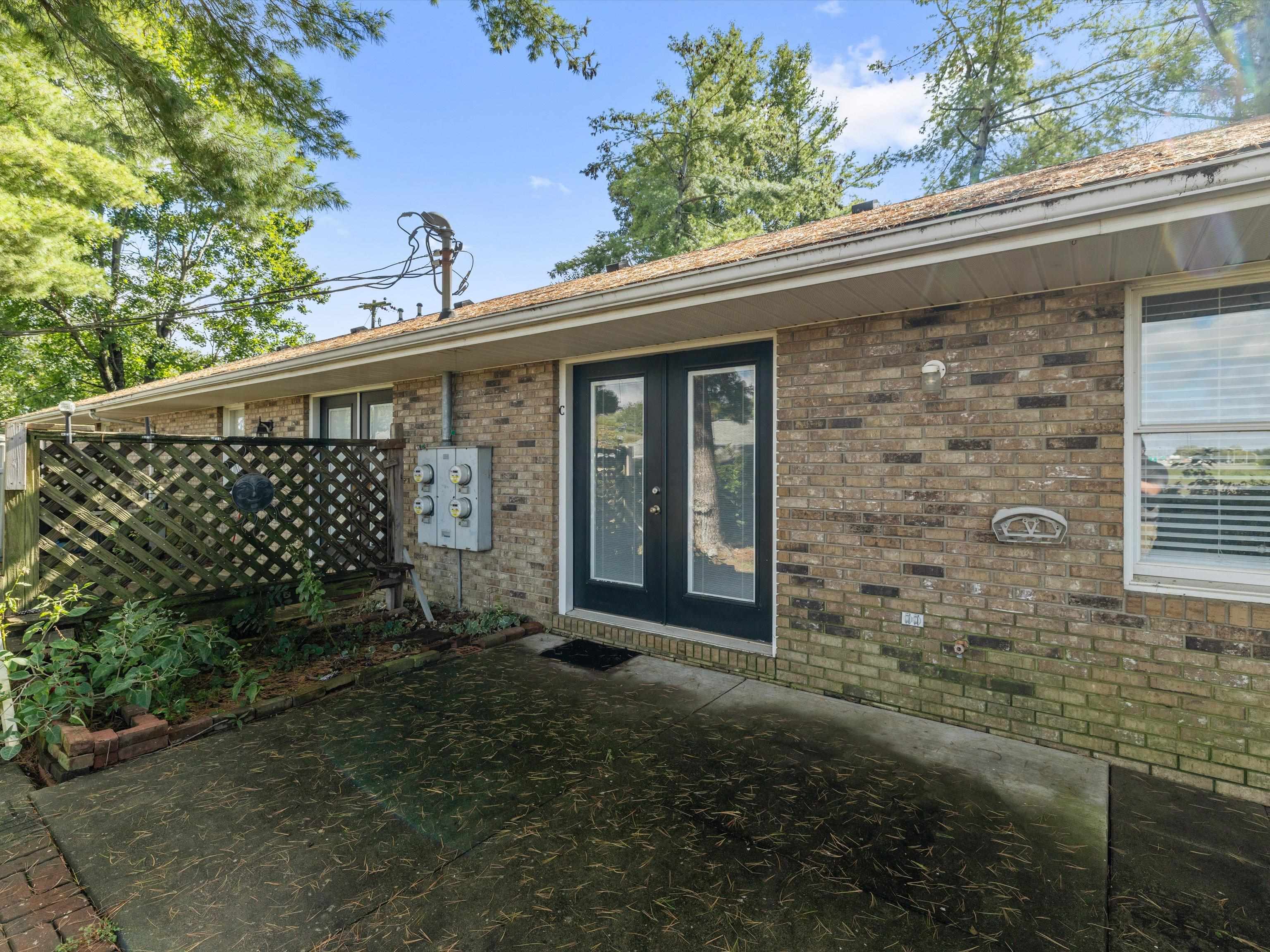 2127 Augusta Dr Unit C, Henderson, Kentucky 42420, 2 Bedrooms Bedrooms, ,1 BathroomBathrooms,Condominium,For Sale,Augusta Dr Unit C,93278