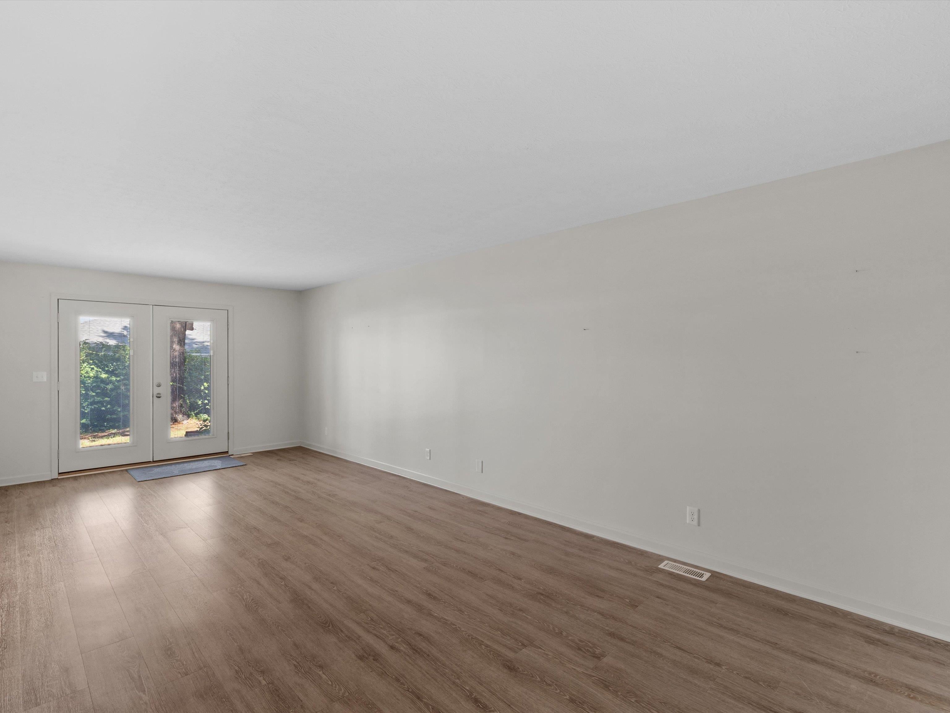 2127 Augusta Dr Unit C, Henderson, Kentucky 42420, 2 Bedrooms Bedrooms, ,1 BathroomBathrooms,Condominium,For Sale,Augusta Dr Unit C,93278