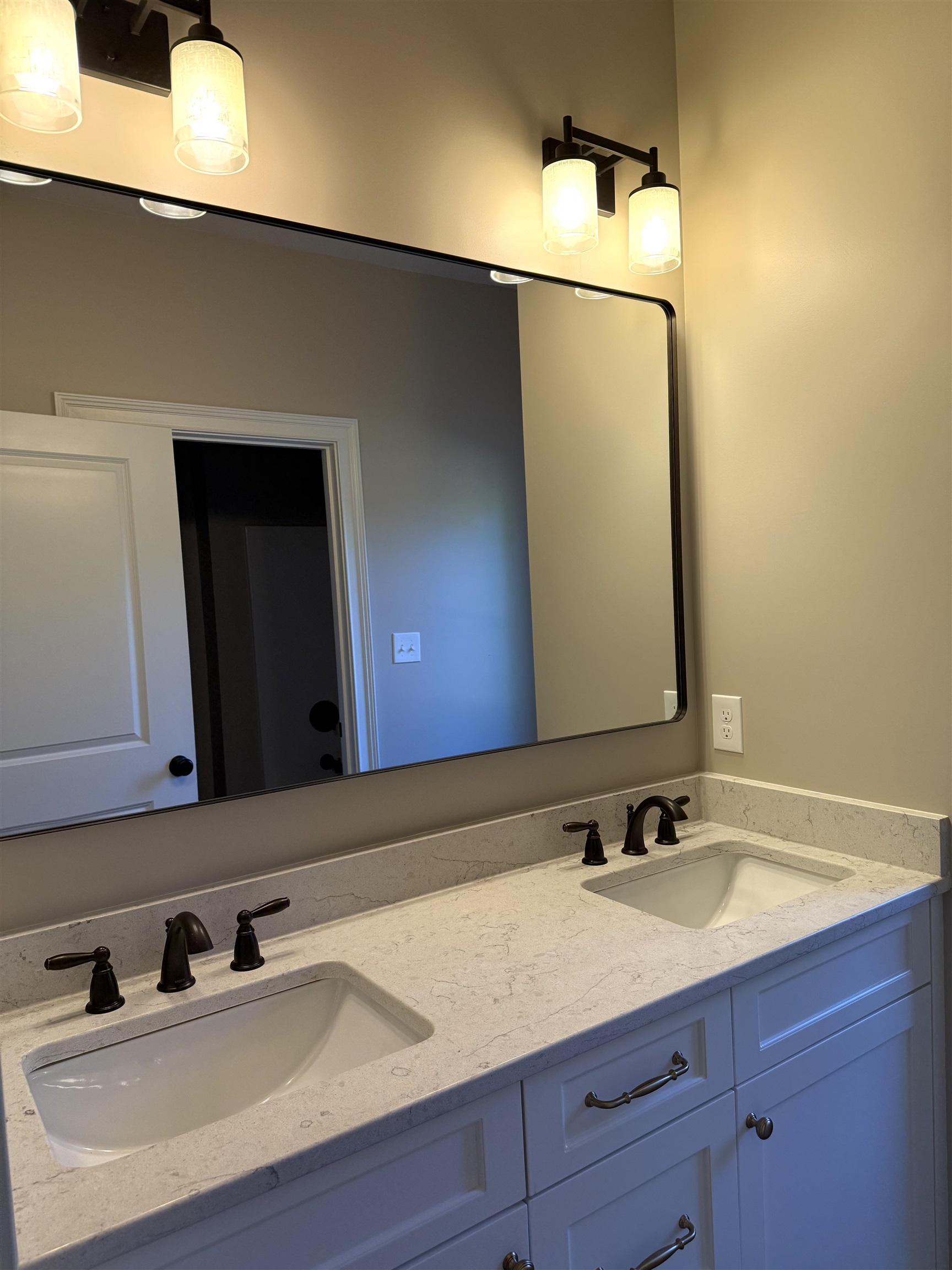 4020 Medley Road, Owensboro, Kentucky 42301, 3 Bedrooms Bedrooms, ,2 BathroomsBathrooms,Single Family Residence,For Sale,Medley Road,93283