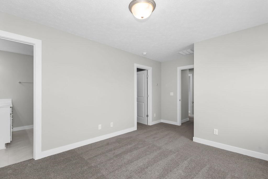 557 Alabaster Ln, Owensboro, Kentucky 42301, 3 Bedrooms Bedrooms, ,2 BathroomsBathrooms,Single Family Residence,For Sale,Alabaster Ln,93284