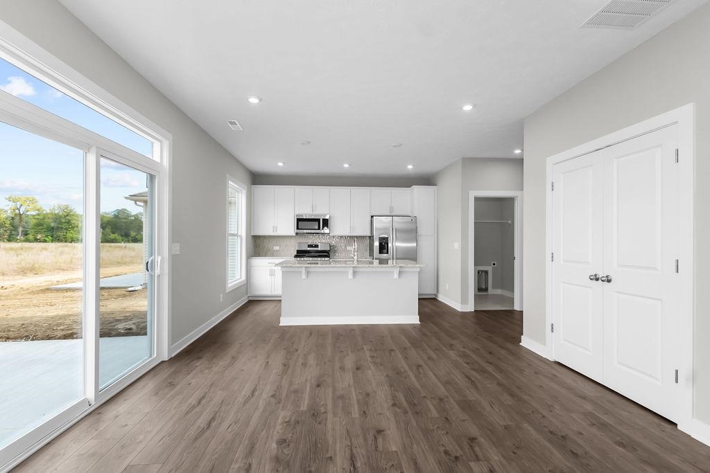 557 Alabaster Ln, Owensboro, Kentucky 42301, 3 Bedrooms Bedrooms, ,2 BathroomsBathrooms,Single Family Residence,For Sale,Alabaster Ln,93284