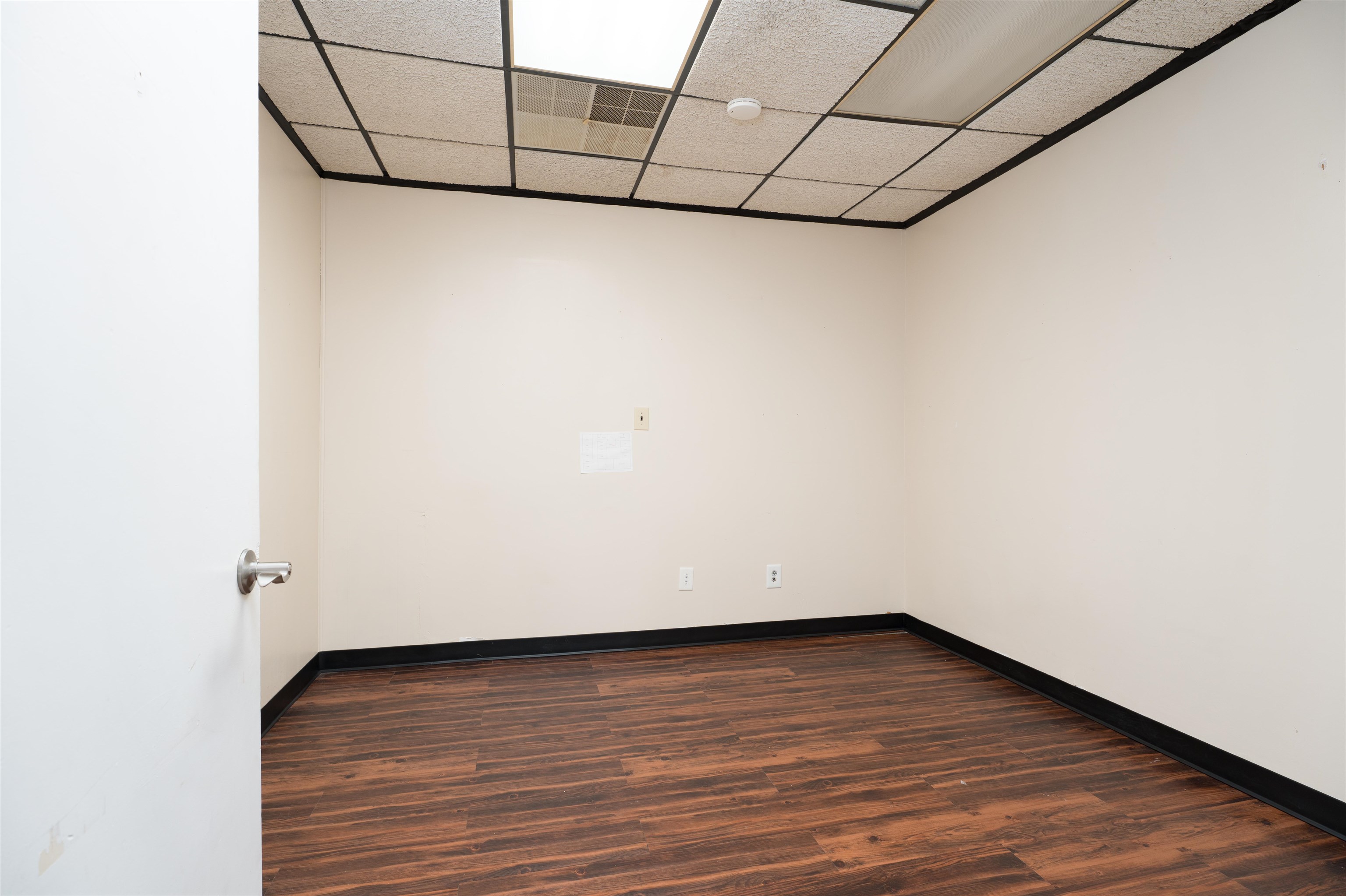 2816 Veach Rd Unit 107/108, Owensboro, Kentucky 42303, ,Mixed Use,For Sale,Veach Rd Unit 107/108,93286