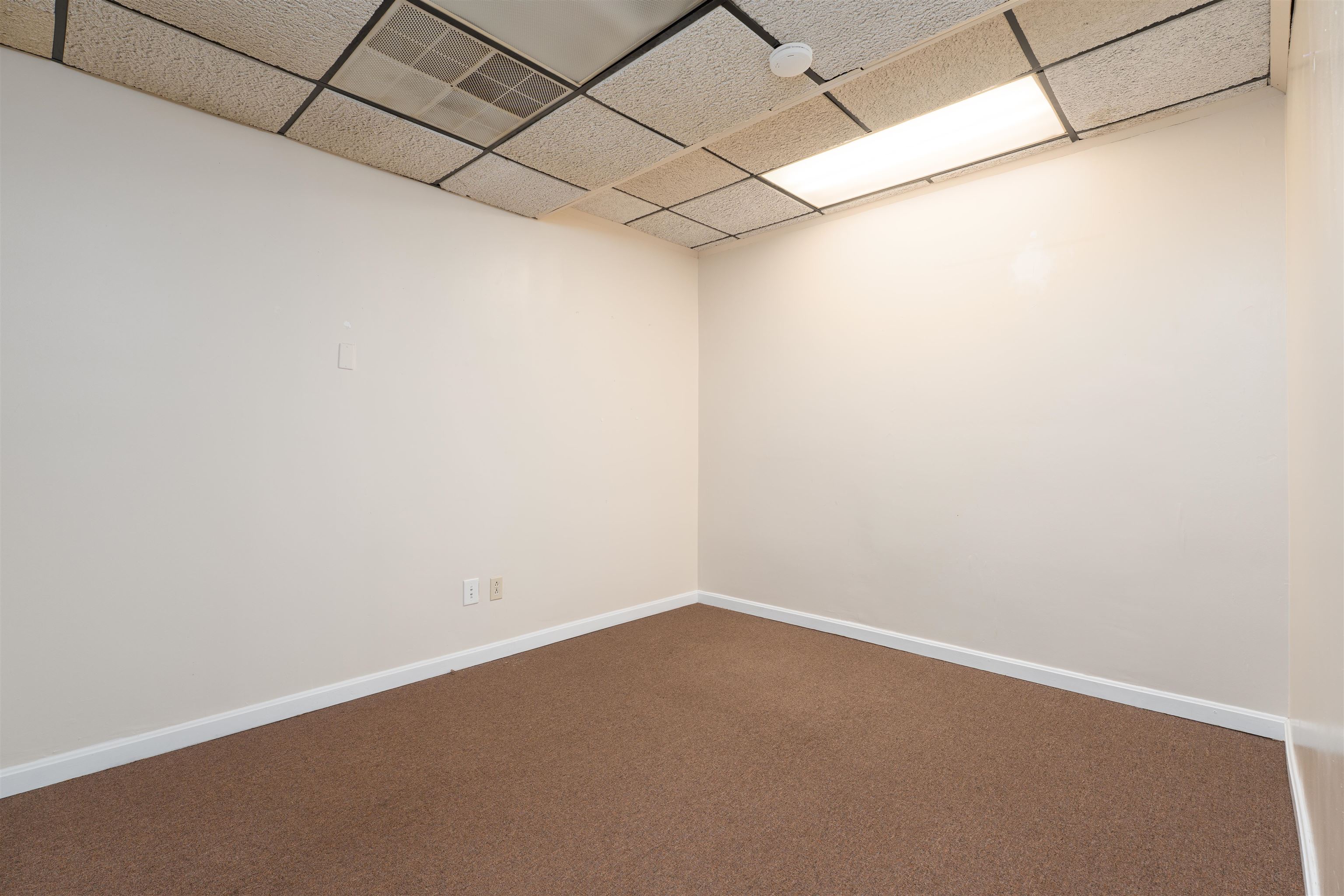 2816 Veach Rd Unit 107/108, Owensboro, Kentucky 42303, ,Mixed Use,For Sale,Veach Rd Unit 107/108,93286