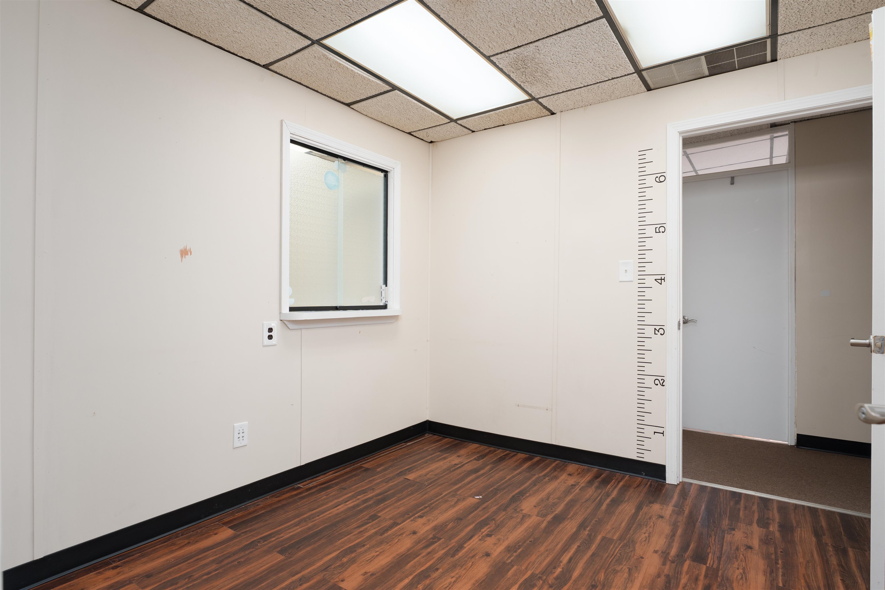 2816 Veach Rd Unit 107/108, Owensboro, Kentucky 42303, ,Mixed Use,For Sale,Veach Rd Unit 107/108,93286