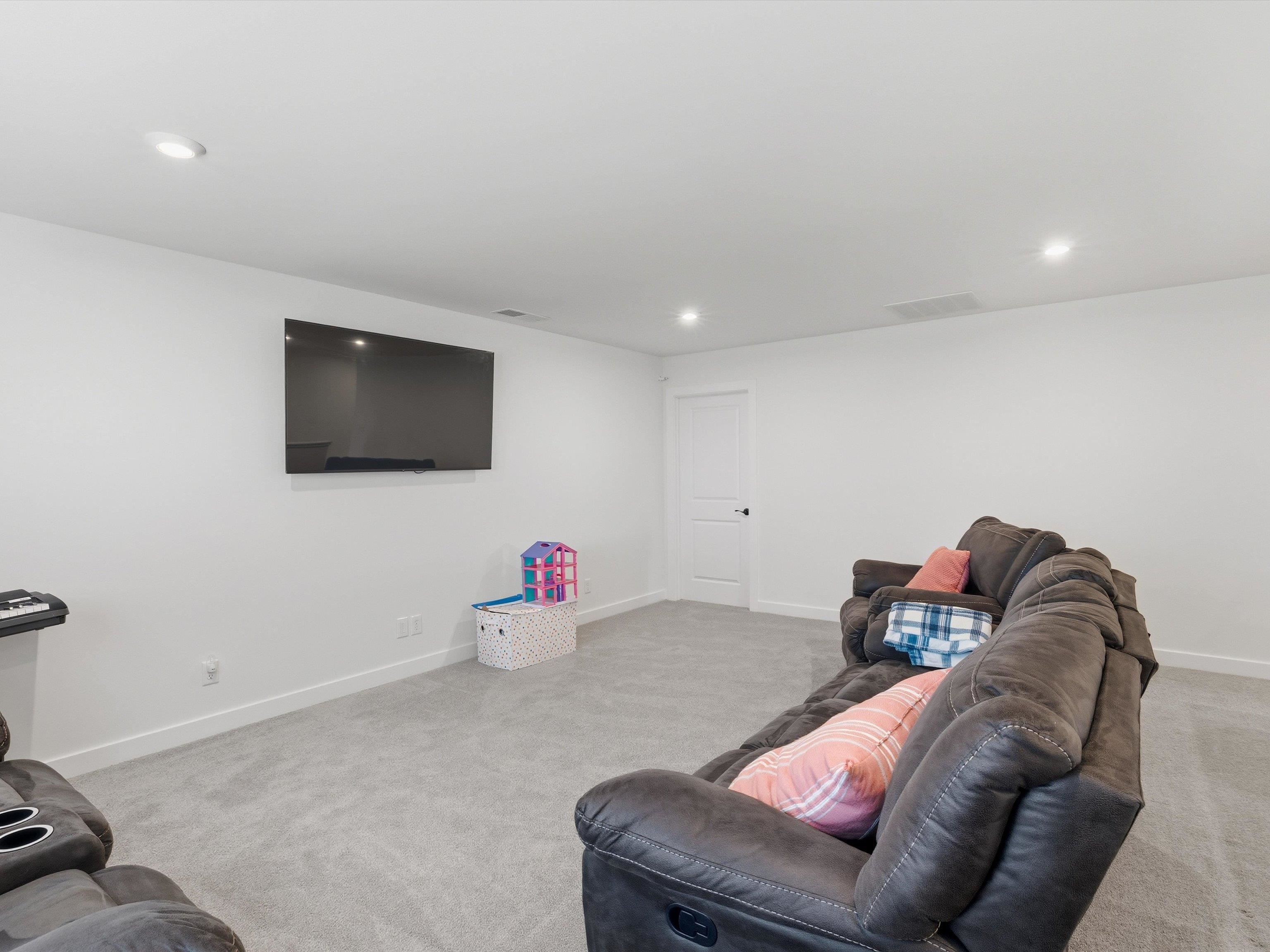 7058 Jessica Lane, Owensboro, Kentucky 42303, 4 Bedrooms Bedrooms, ,2 BathroomsBathrooms,Single Family Residence,For Sale,Jessica Lane,93288