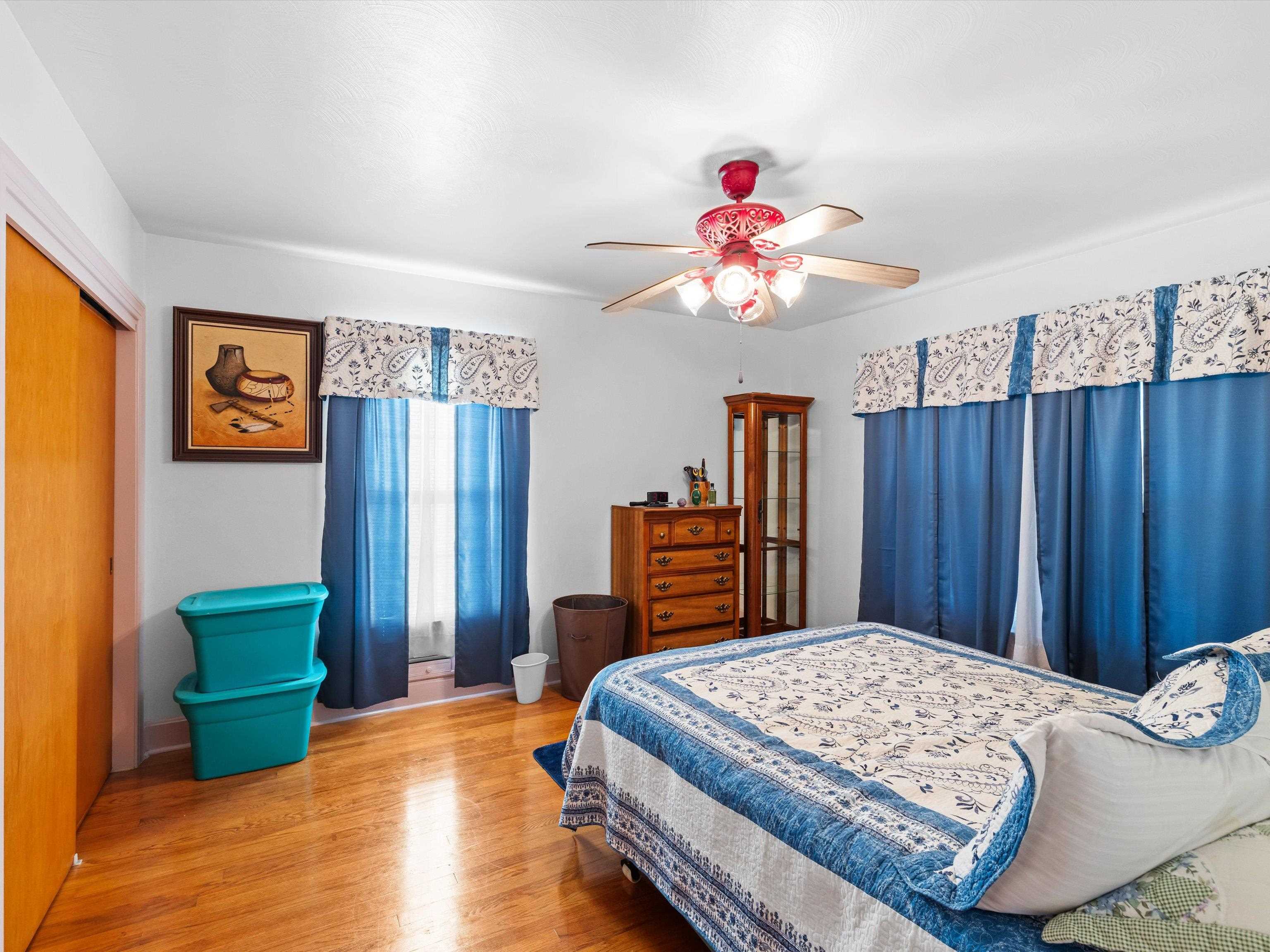 3820 Hillcrest Dr, Owensboro, Kentucky 42303, 4 Bedrooms Bedrooms, ,2 BathroomsBathrooms,Single Family Residence,For Sale,Hillcrest Dr,93298