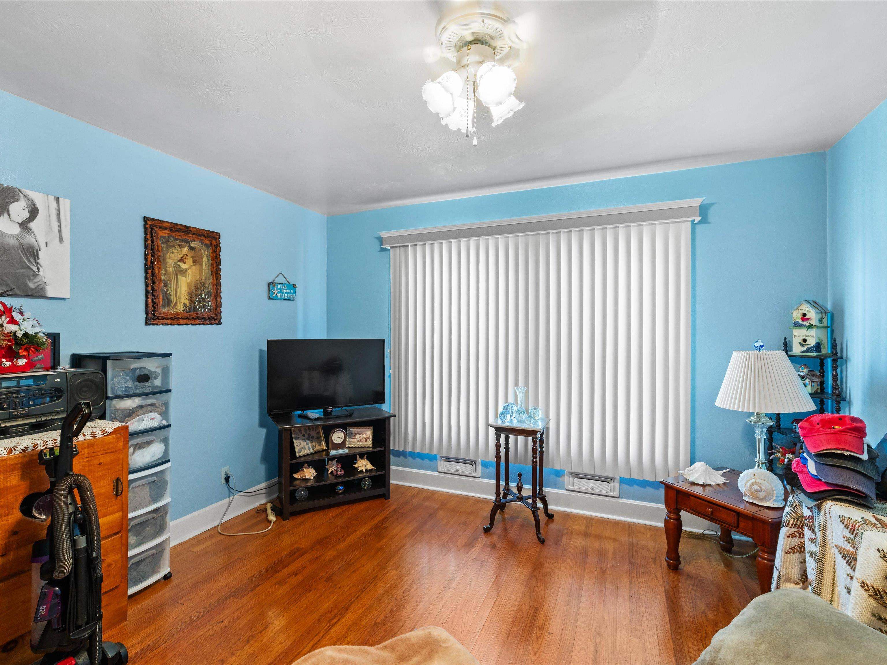 3820 Hillcrest Dr, Owensboro, Kentucky 42303, 4 Bedrooms Bedrooms, ,2 BathroomsBathrooms,Single Family Residence,For Sale,Hillcrest Dr,93298