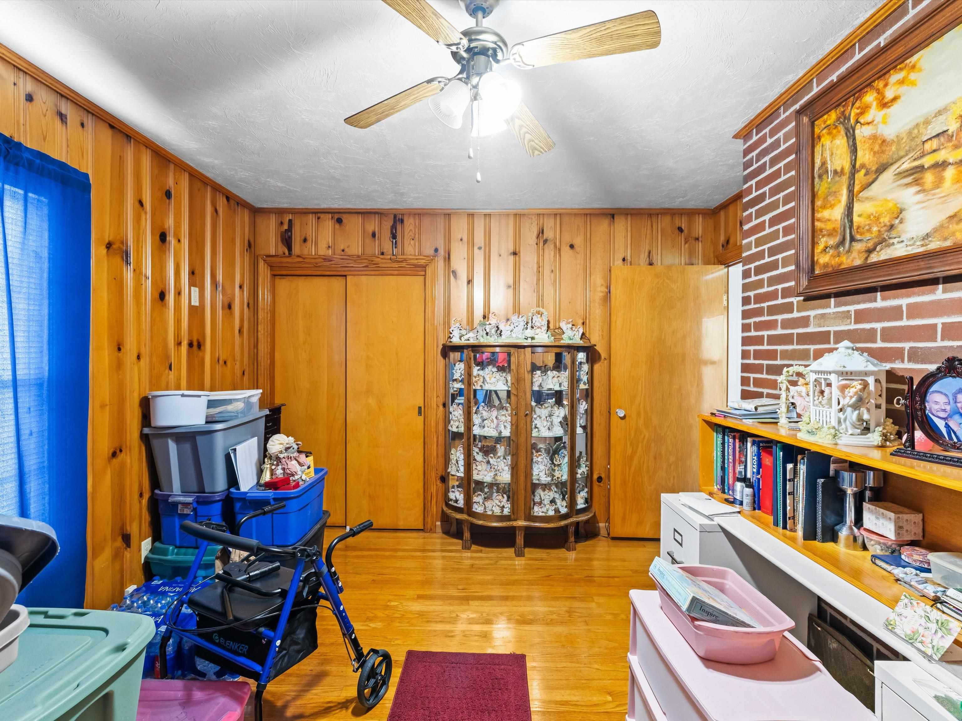 3820 Hillcrest Dr, Owensboro, Kentucky 42303, 4 Bedrooms Bedrooms, ,2 BathroomsBathrooms,Single Family Residence,For Sale,Hillcrest Dr,93298