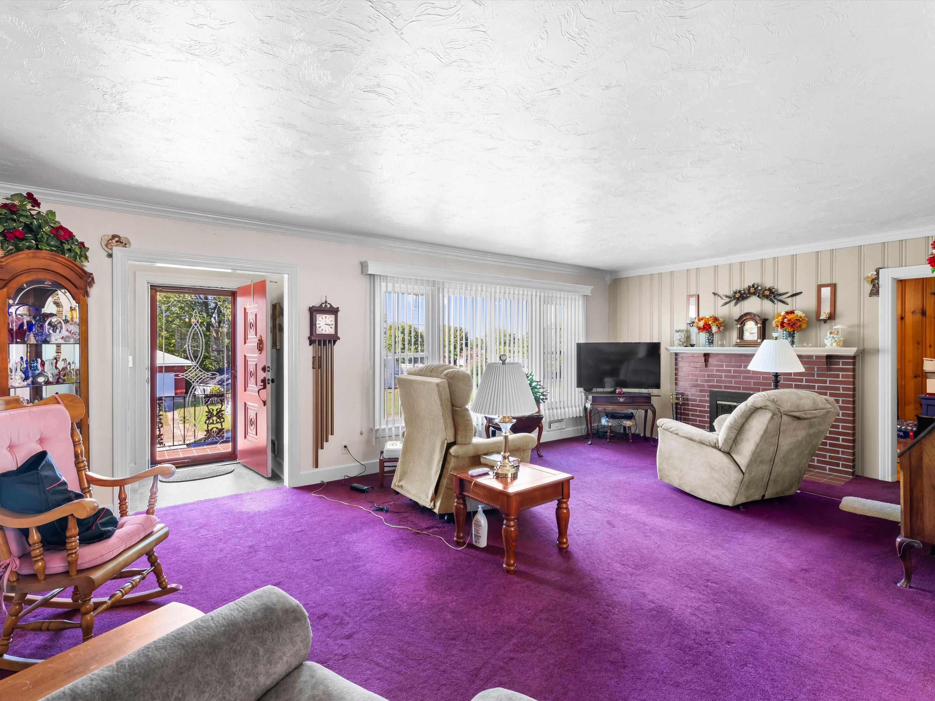 3820 Hillcrest Dr, Owensboro, Kentucky 42303, 4 Bedrooms Bedrooms, ,2 BathroomsBathrooms,Single Family Residence,For Sale,Hillcrest Dr,93298