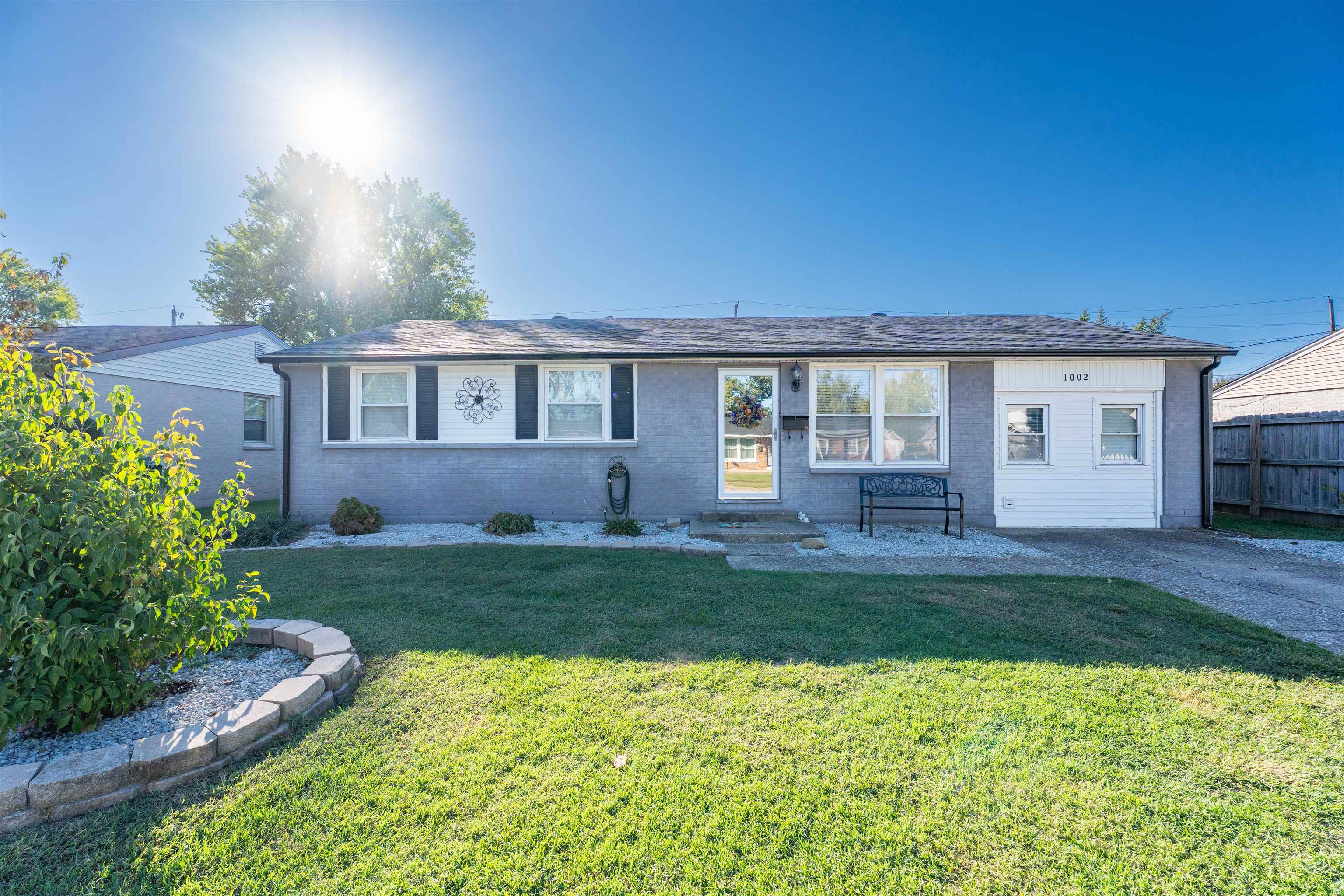 1002 Piedmont Drive, Owensboro, Kentucky 42301, 3 Bedrooms Bedrooms, ,1 BathroomBathrooms,Single Family Residence,For Sale,Piedmont Drive,93309