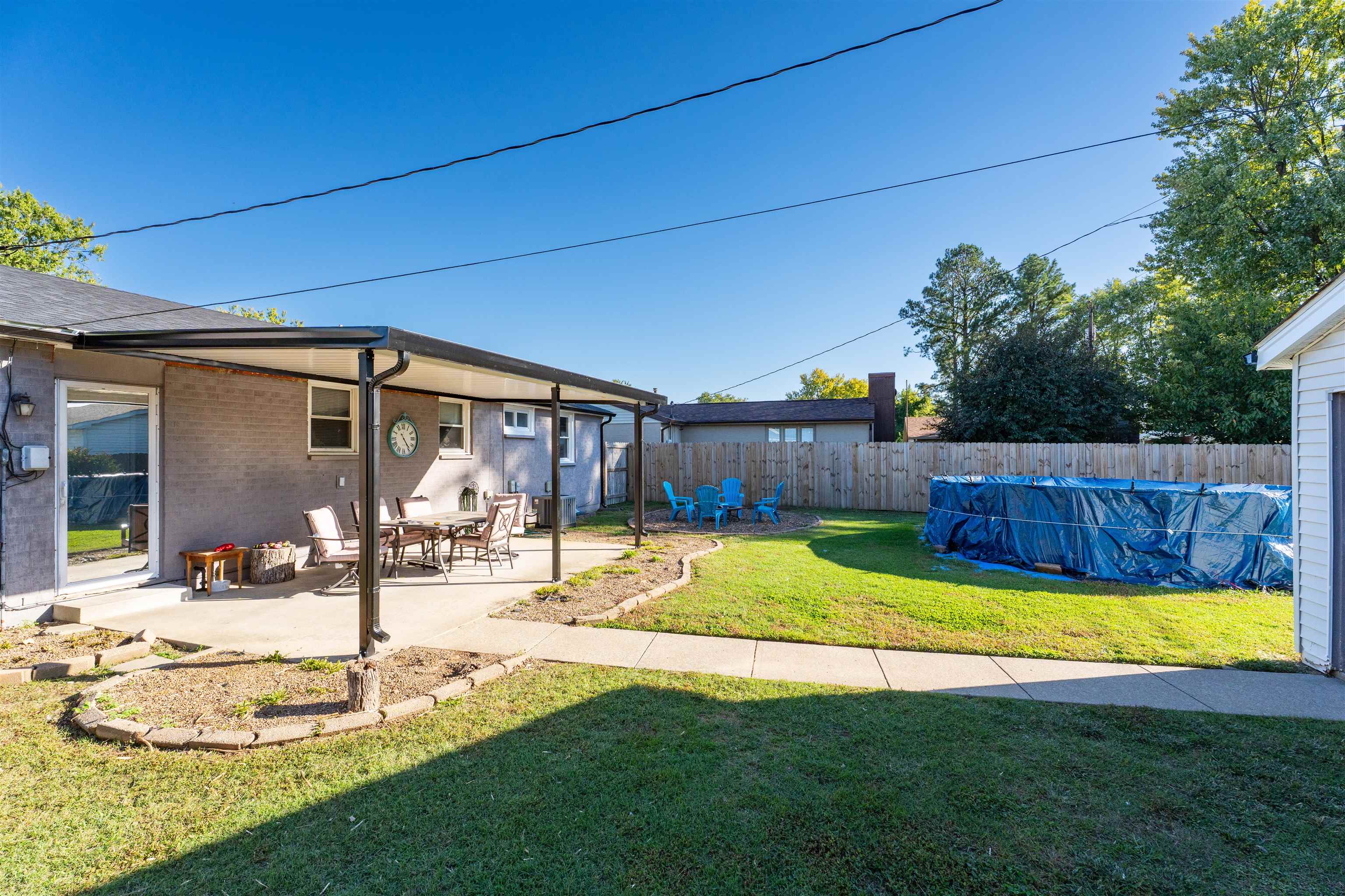 1002 Piedmont Drive, Owensboro, Kentucky 42301, 3 Bedrooms Bedrooms, ,1 BathroomBathrooms,Single Family Residence,For Sale,Piedmont Drive,93309