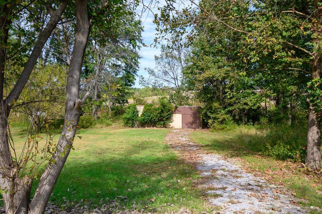 960 Bohannon Rd., Calhoun, Kentucky 42327, 2 Bedrooms Bedrooms, ,1 BathroomBathrooms,Single Family Residence,For Sale,Bohannon Rd.,93317