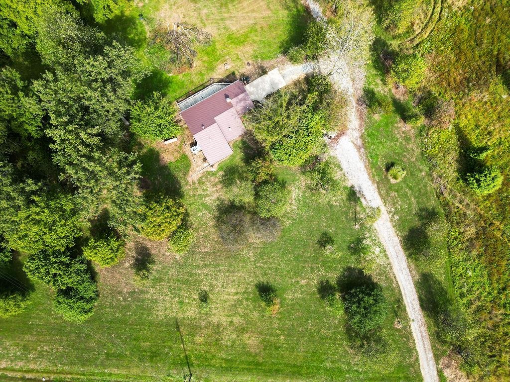 960 Bohannon Rd., Calhoun, Kentucky 42327, 2 Bedrooms Bedrooms, ,1 BathroomBathrooms,Single Family Residence,For Sale,Bohannon Rd.,93317