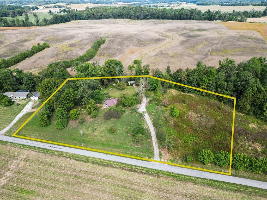 960 Bohannon Rd., Calhoun, Kentucky 42327, 2 Bedrooms Bedrooms, ,1 BathroomBathrooms,Single Family Residence,For Sale,Bohannon Rd.,93317