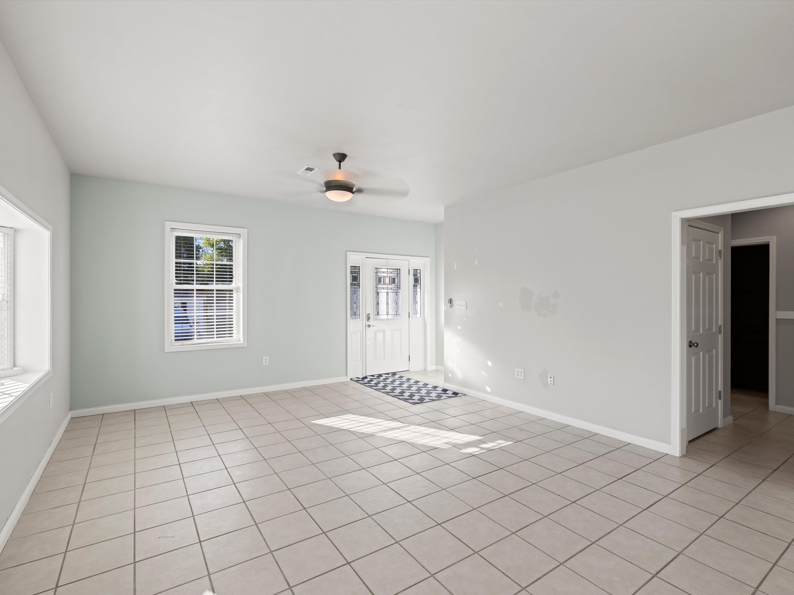 519 Monroe St, NEWBURGH, Kentucky 47630-1221, 3 Bedrooms Bedrooms, ,2 BathroomsBathrooms,Single Family Residence,For Sale,Monroe St,93319