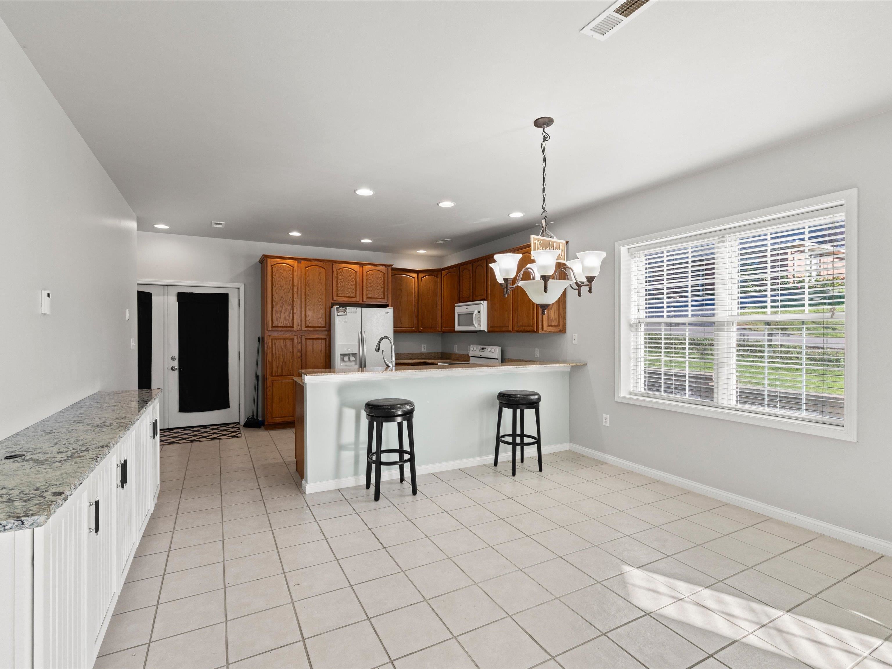 519 Monroe St, NEWBURGH, Kentucky 47630-1221, 3 Bedrooms Bedrooms, ,2 BathroomsBathrooms,Single Family Residence,For Sale,Monroe St,93319