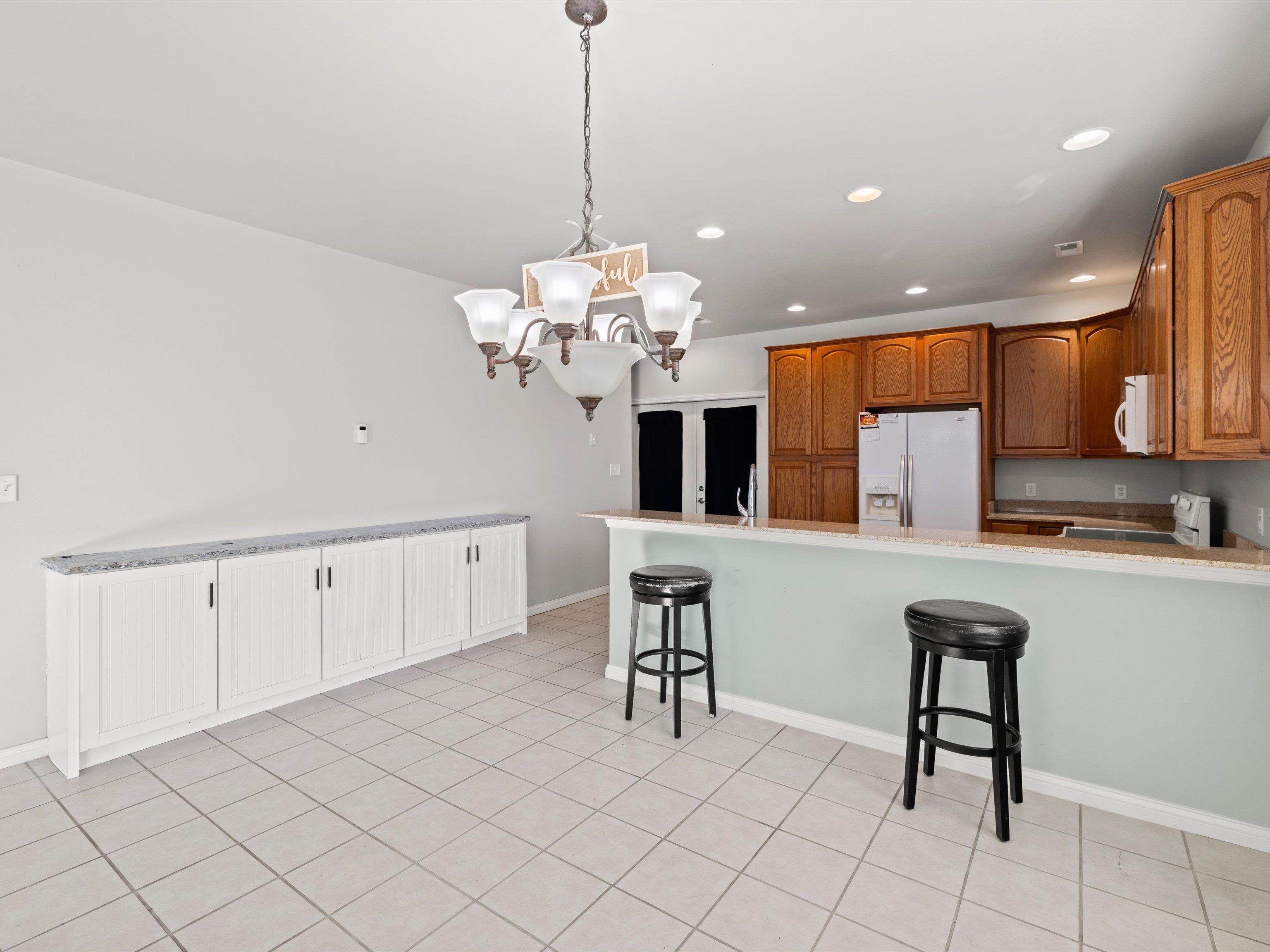 519 Monroe St, NEWBURGH, Kentucky 47630-1221, 3 Bedrooms Bedrooms, ,2 BathroomsBathrooms,Single Family Residence,For Sale,Monroe St,93319