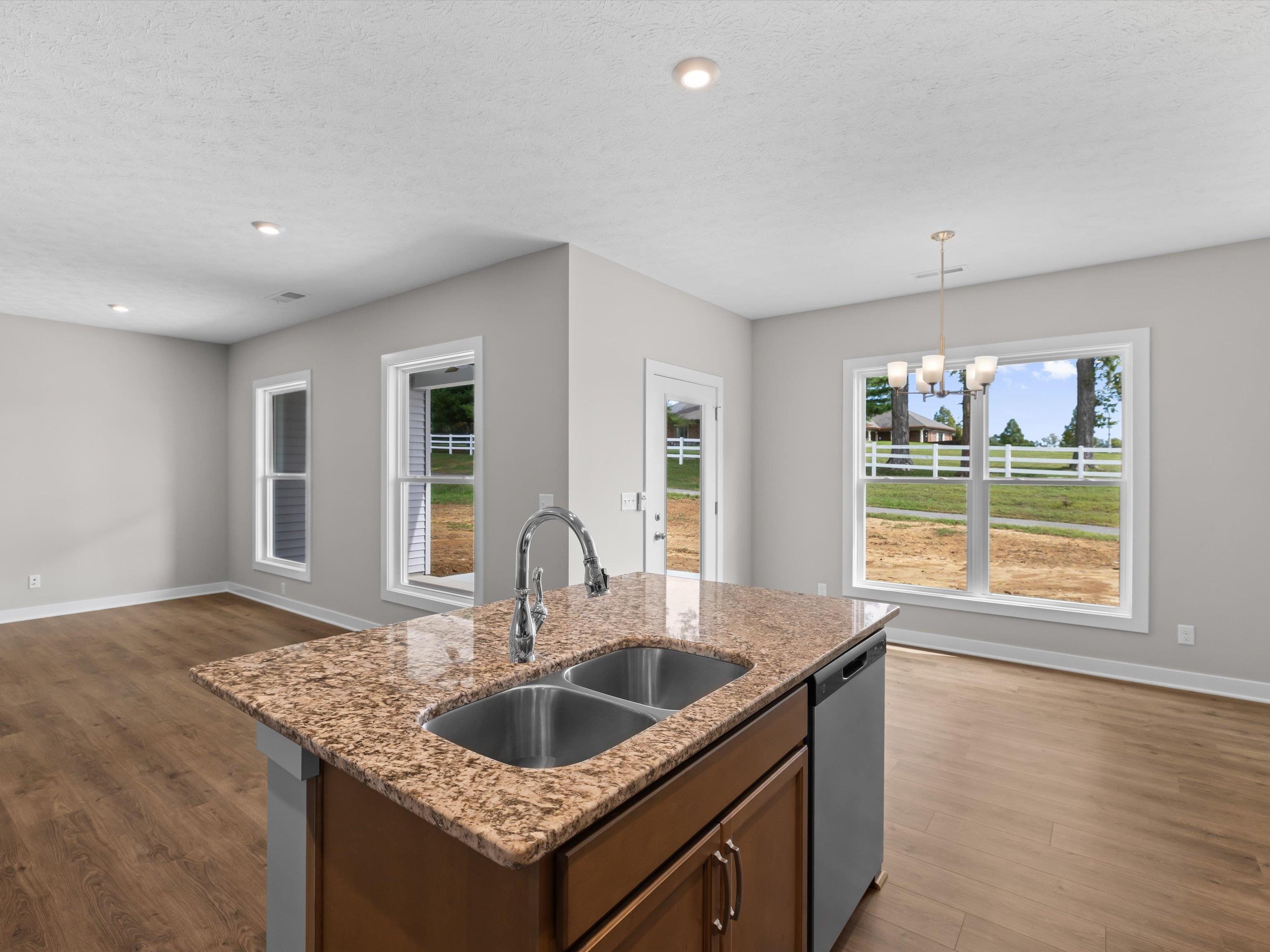 983 Onyx Lane, Owensboro, Kentucky 42301, 3 Bedrooms Bedrooms, ,2 BathroomsBathrooms,Single Family Residence,For Sale,Onyx Lane,93320