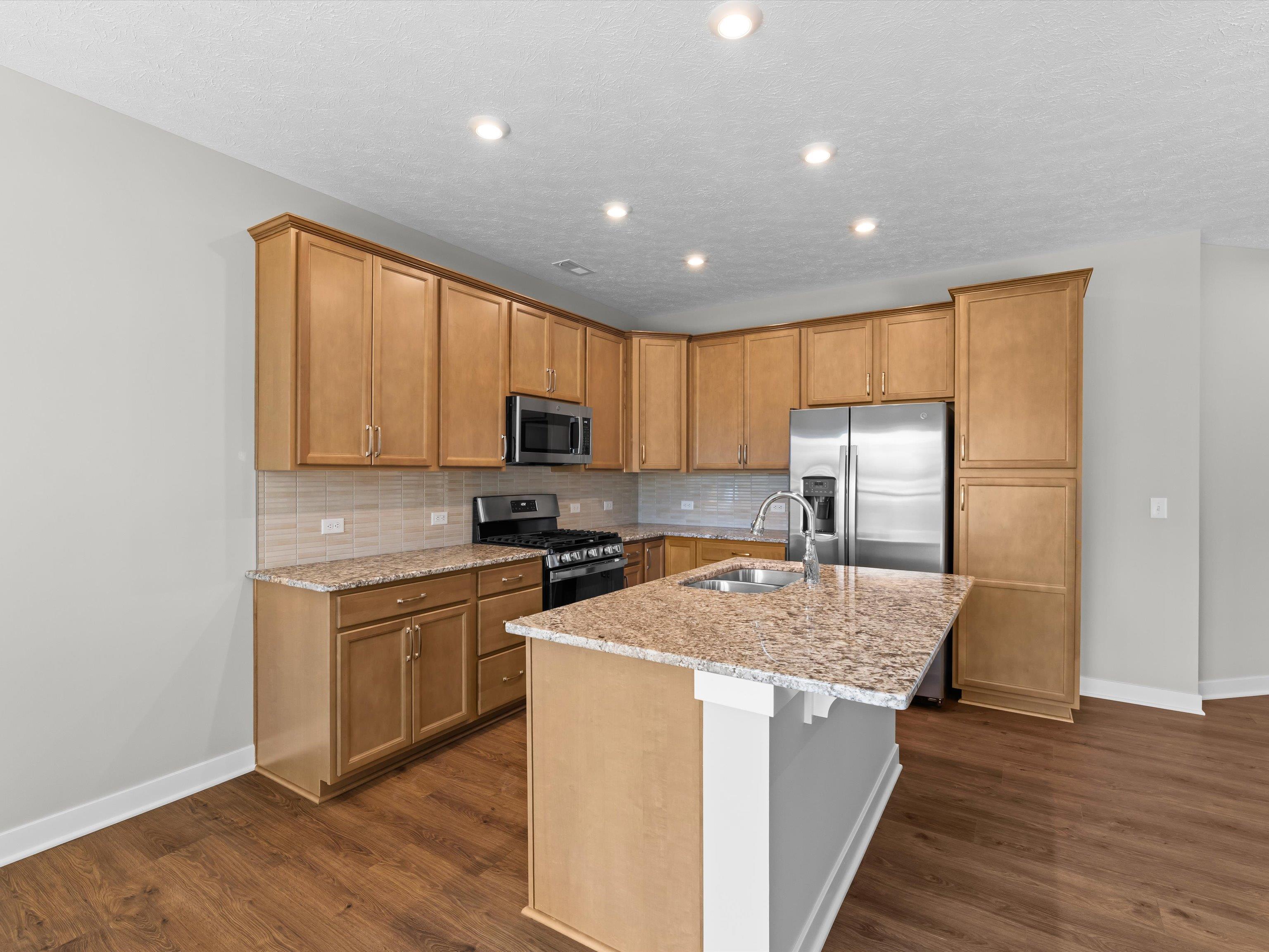 983 Onyx Lane, Owensboro, Kentucky 42301, 3 Bedrooms Bedrooms, ,2 BathroomsBathrooms,Single Family Residence,For Sale,Onyx Lane,93320