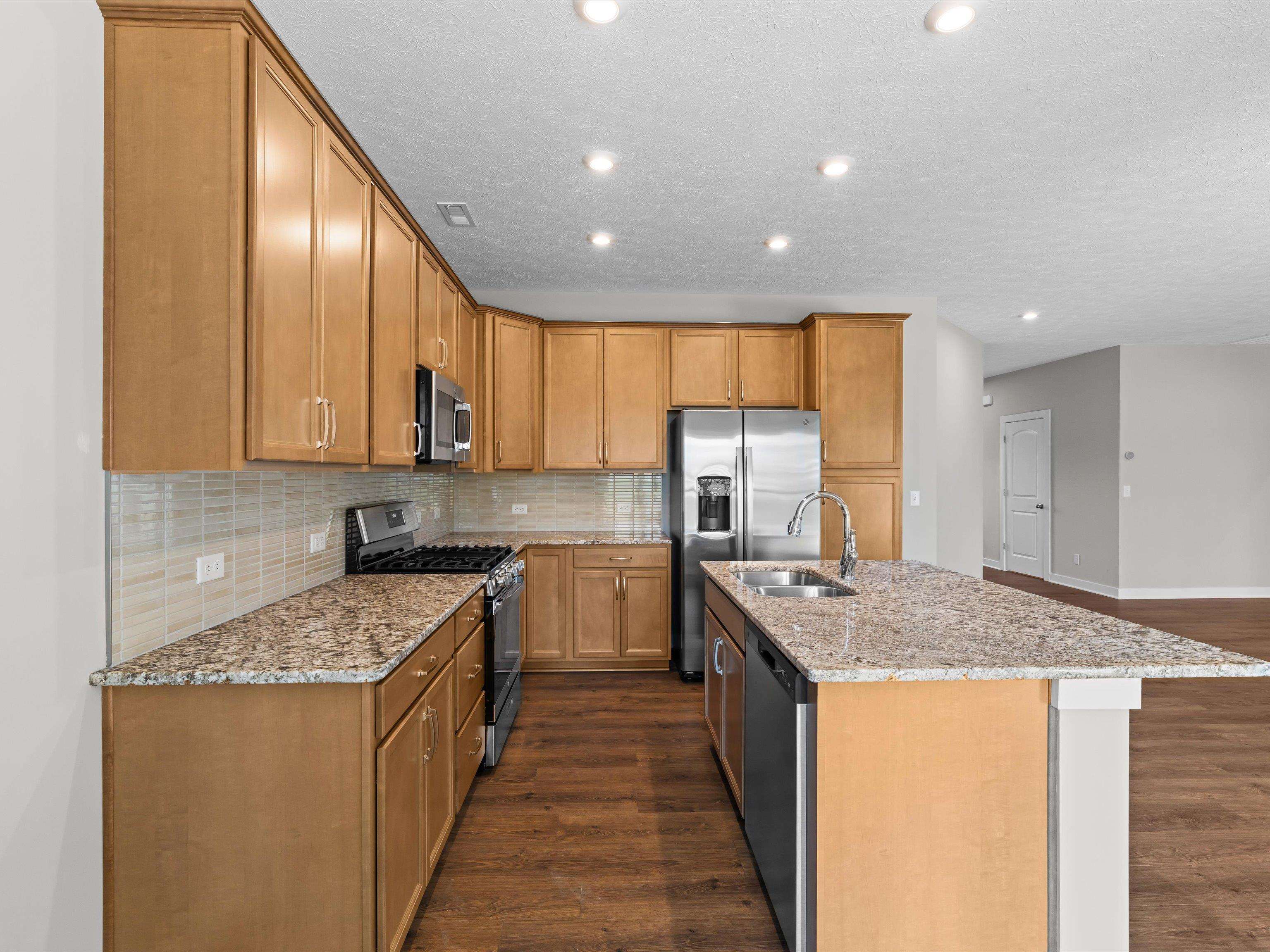 983 Onyx Lane, Owensboro, Kentucky 42301, 3 Bedrooms Bedrooms, ,2 BathroomsBathrooms,Single Family Residence,For Sale,Onyx Lane,93320