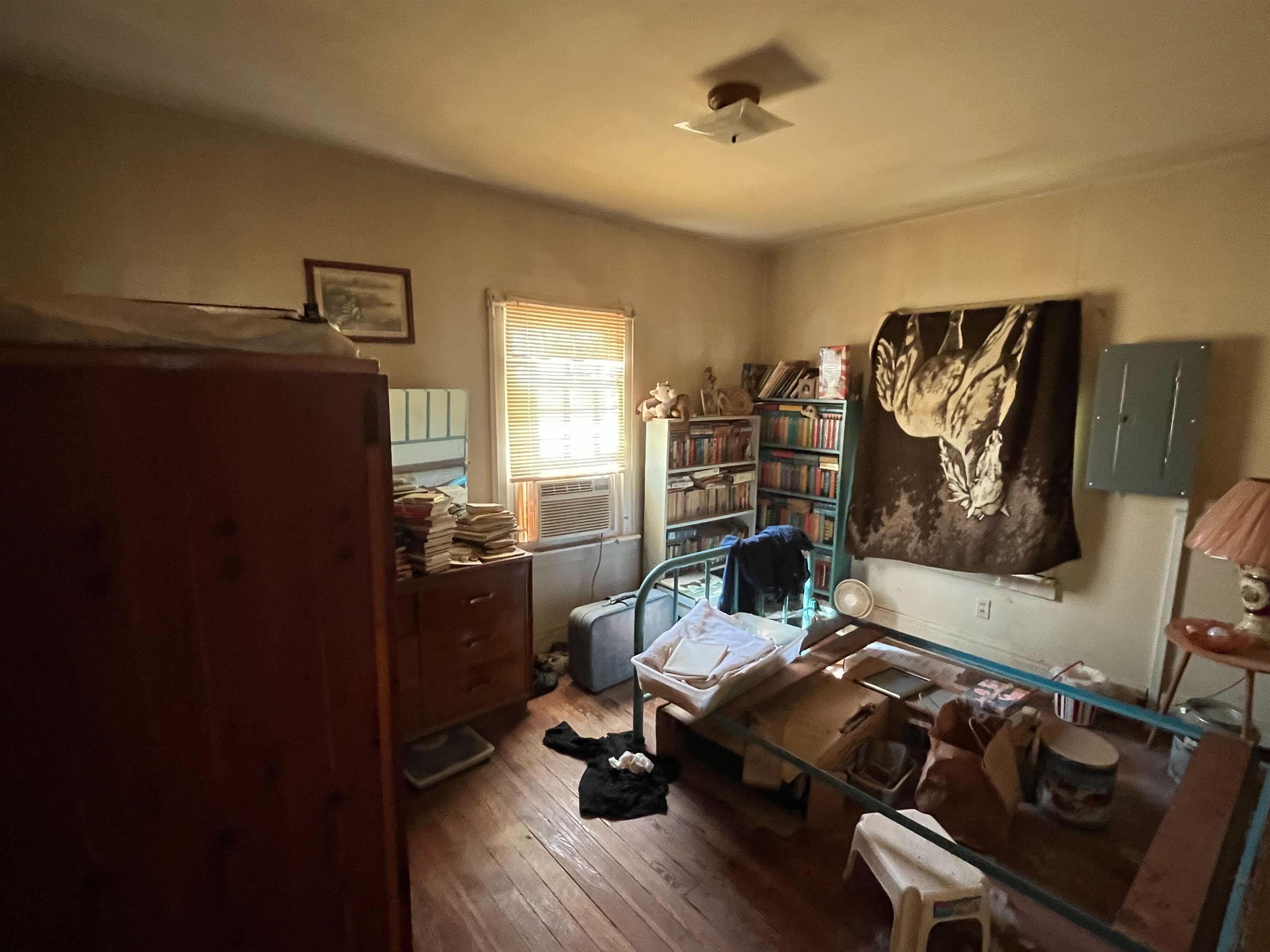 615 Wyatt Ave, Madisonville, Kentucky 42303, 2 Bedrooms Bedrooms, ,1 BathroomBathrooms,Single Family Residence,For Sale,Wyatt Ave,93321