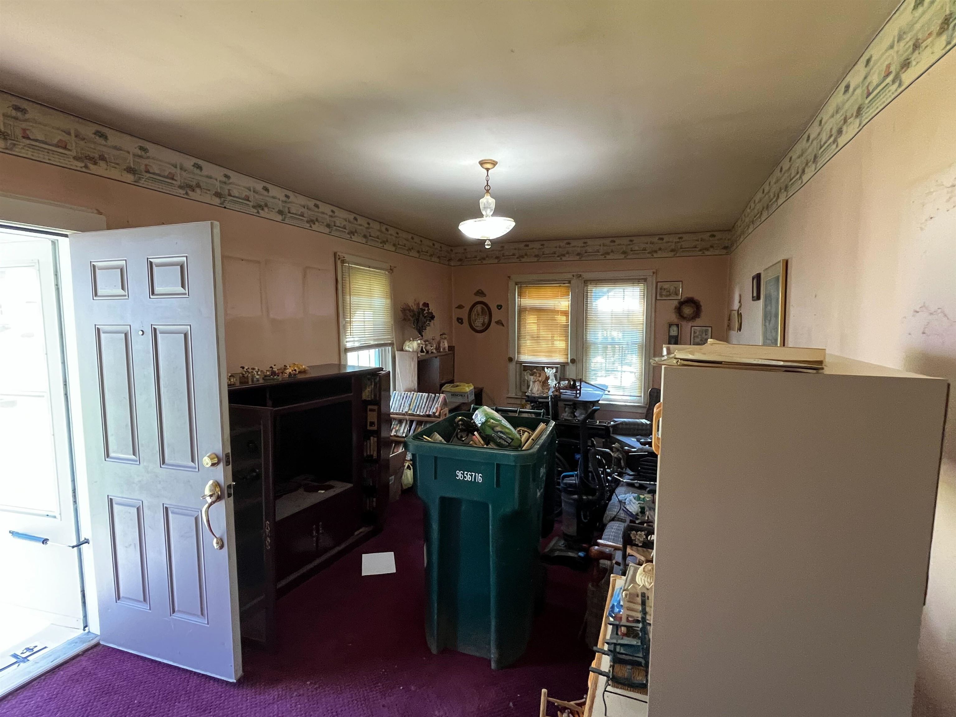 615 Wyatt Ave, Madisonville, Kentucky 42303, 2 Bedrooms Bedrooms, ,1 BathroomBathrooms,Single Family Residence,For Sale,Wyatt Ave,93321