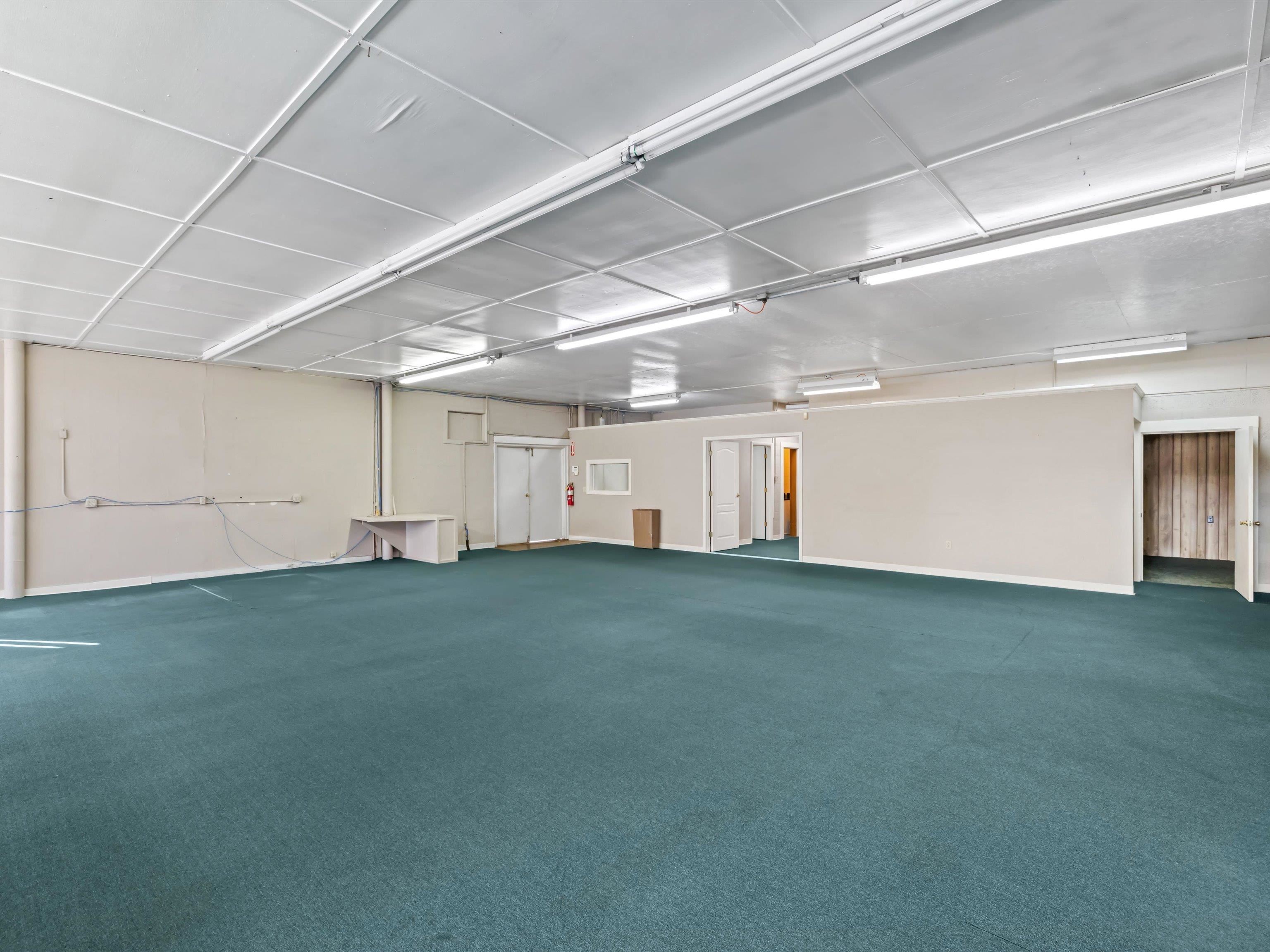 1921 West 2nd Street, Owensboro, Kentucky 42301, ,Office,For Sale,West 2nd Street,93325