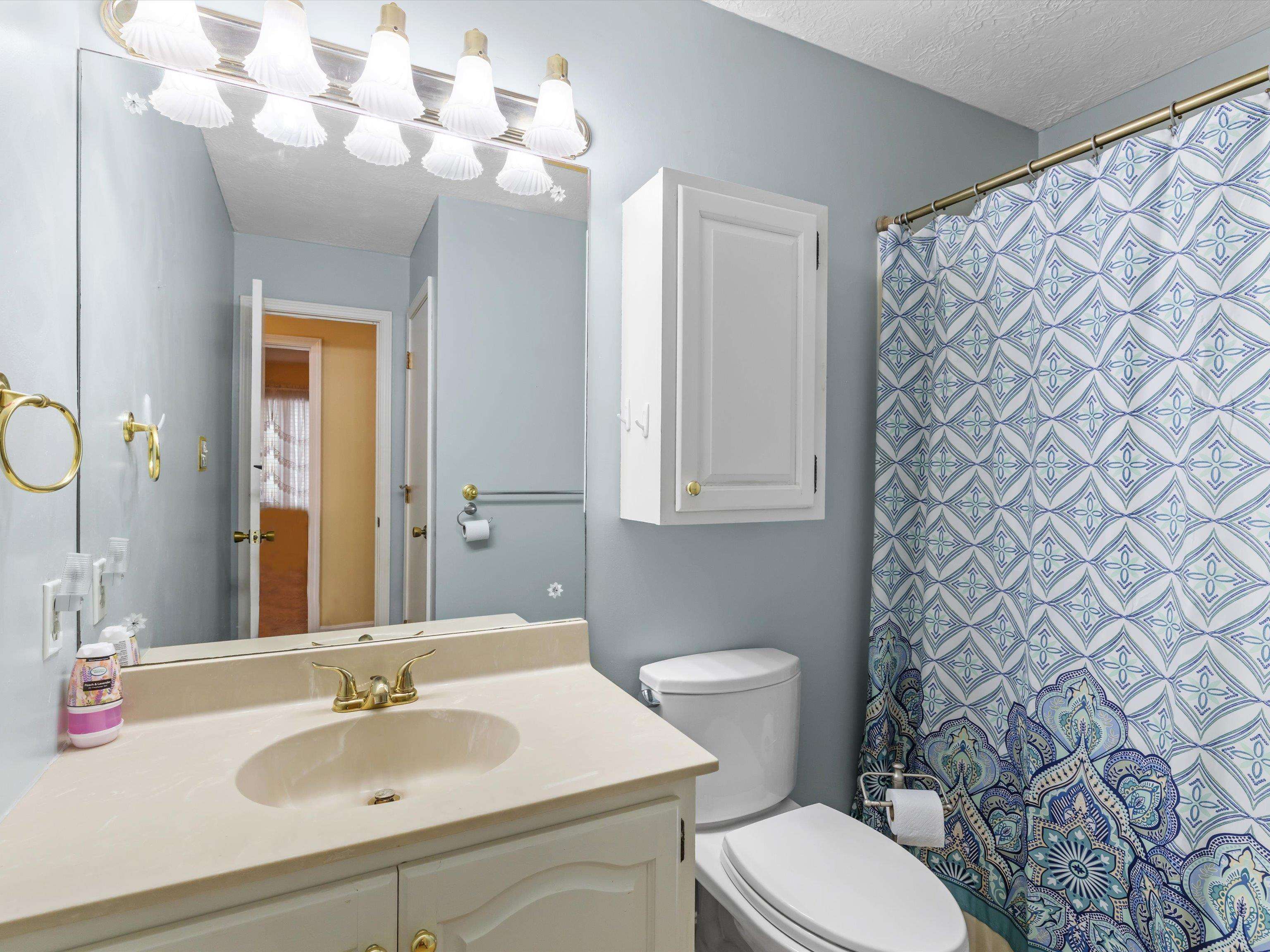 3609 War Admiral Dr, Owensboro, Kentucky 42303, 3 Bedrooms Bedrooms, ,2 BathroomsBathrooms,Single Family Residence,For Sale,War Admiral Dr,93329
