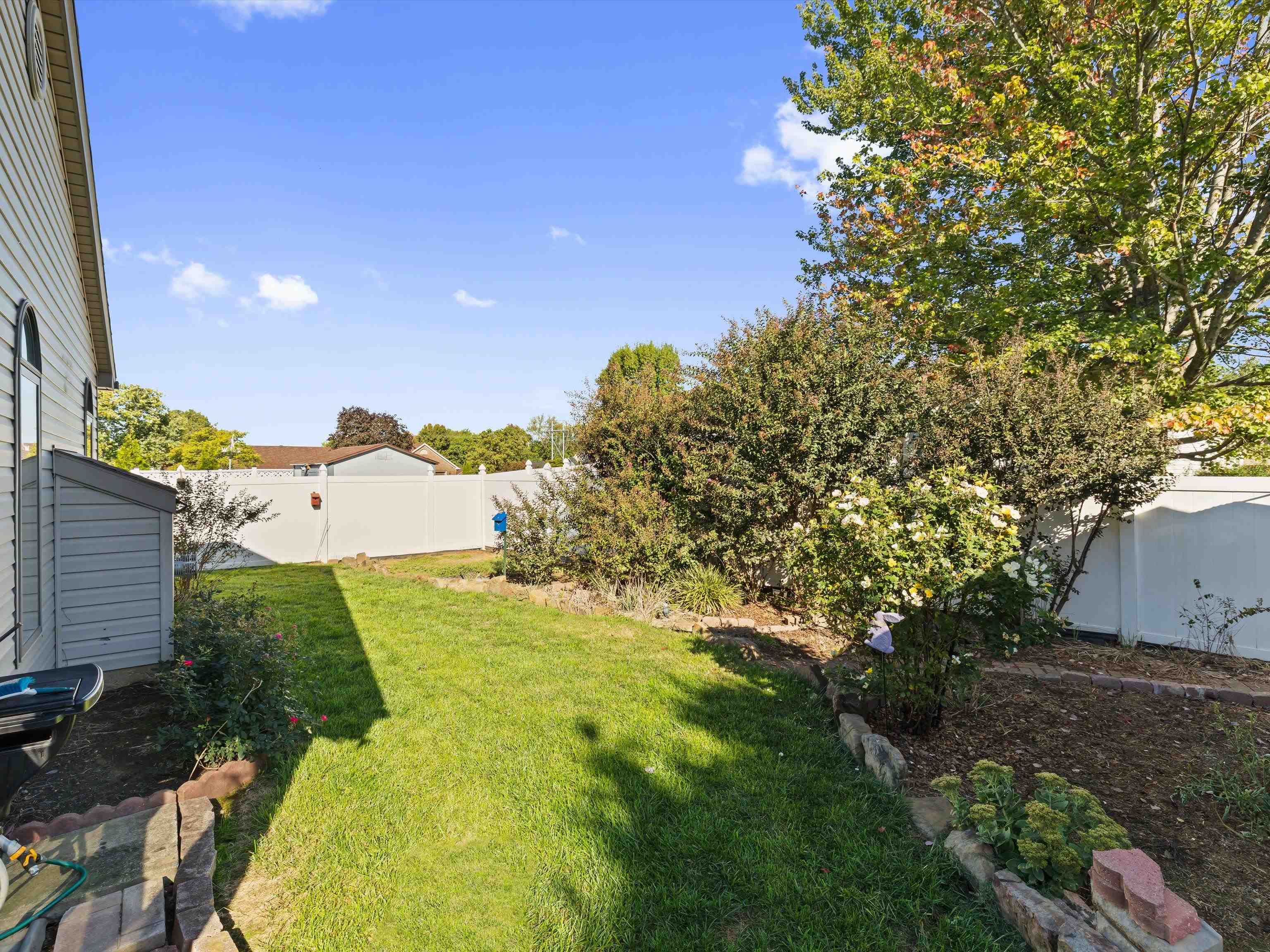 3609 War Admiral Dr, Owensboro, Kentucky 42303, 3 Bedrooms Bedrooms, ,2 BathroomsBathrooms,Single Family Residence,For Sale,War Admiral Dr,93329