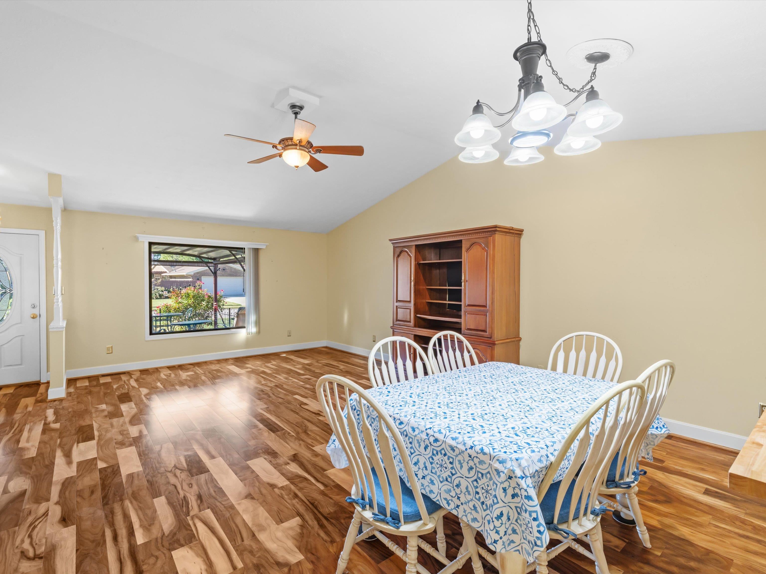 3609 War Admiral Dr, Owensboro, Kentucky 42303, 3 Bedrooms Bedrooms, ,2 BathroomsBathrooms,Single Family Residence,For Sale,War Admiral Dr,93329