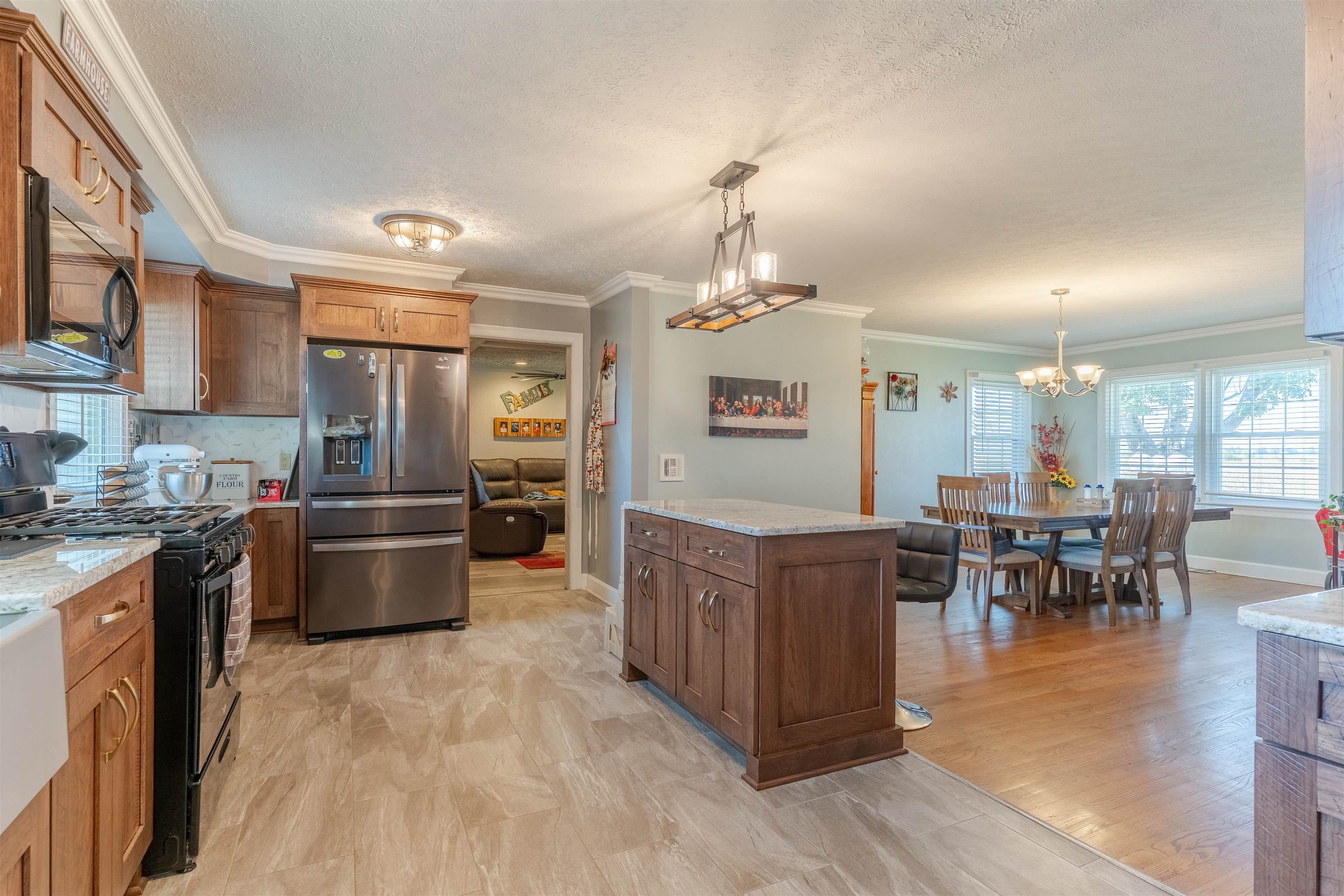 5200 Haycraft Lane, Owensboro, Kentucky 42301, 3 Bedrooms Bedrooms, ,2 BathroomsBathrooms,Single Family Residence,For Sale,Haycraft Lane,93330