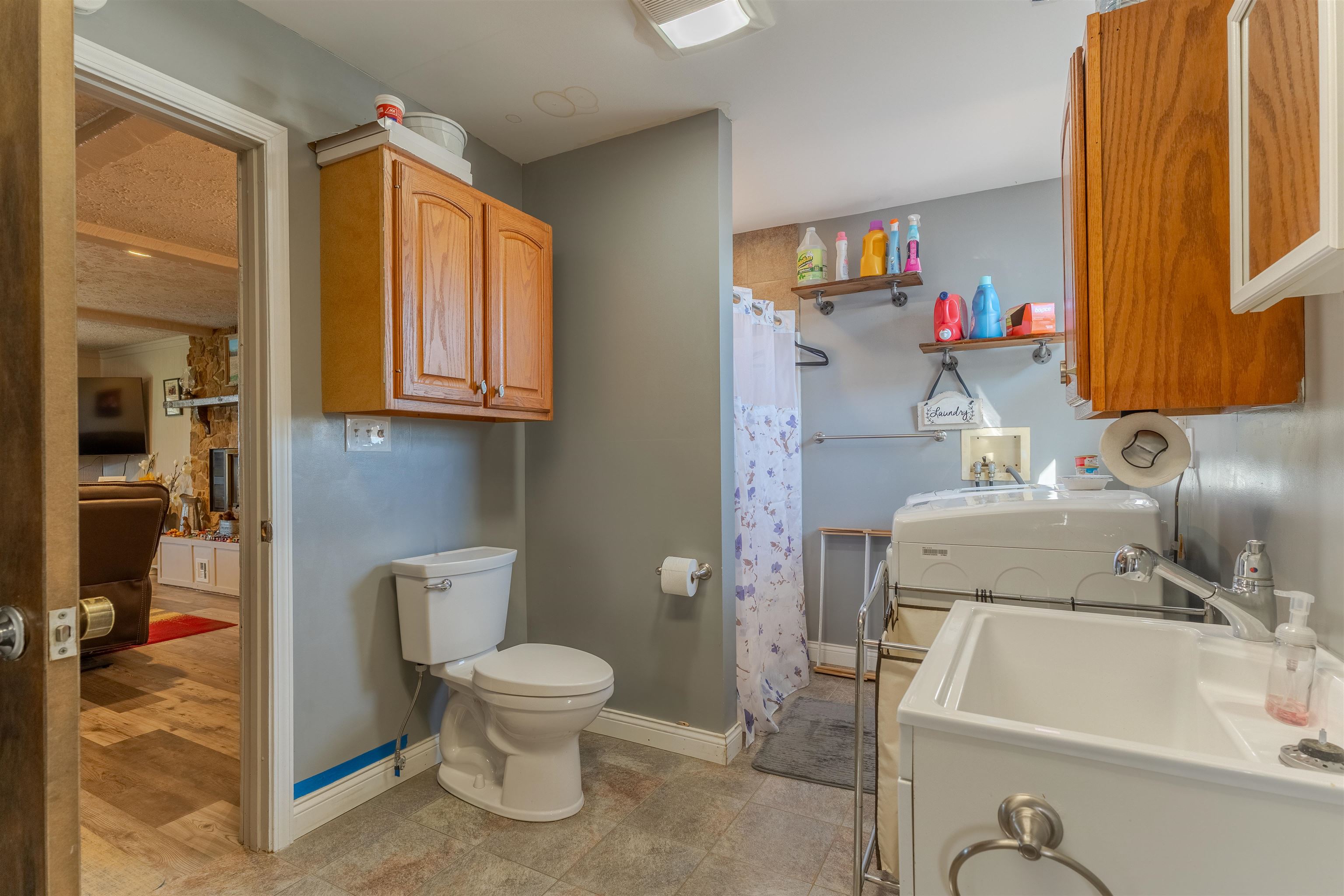 5200 Haycraft Lane, Owensboro, Kentucky 42301, 3 Bedrooms Bedrooms, ,2 BathroomsBathrooms,Single Family Residence,For Sale,Haycraft Lane,93330