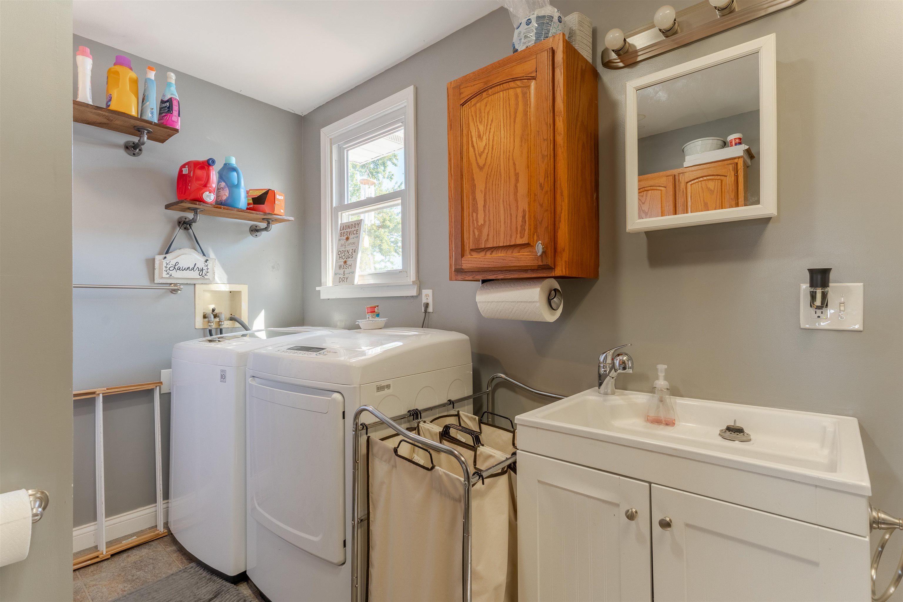 5200 Haycraft Lane, Owensboro, Kentucky 42301, 3 Bedrooms Bedrooms, ,2 BathroomsBathrooms,Single Family Residence,For Sale,Haycraft Lane,93330