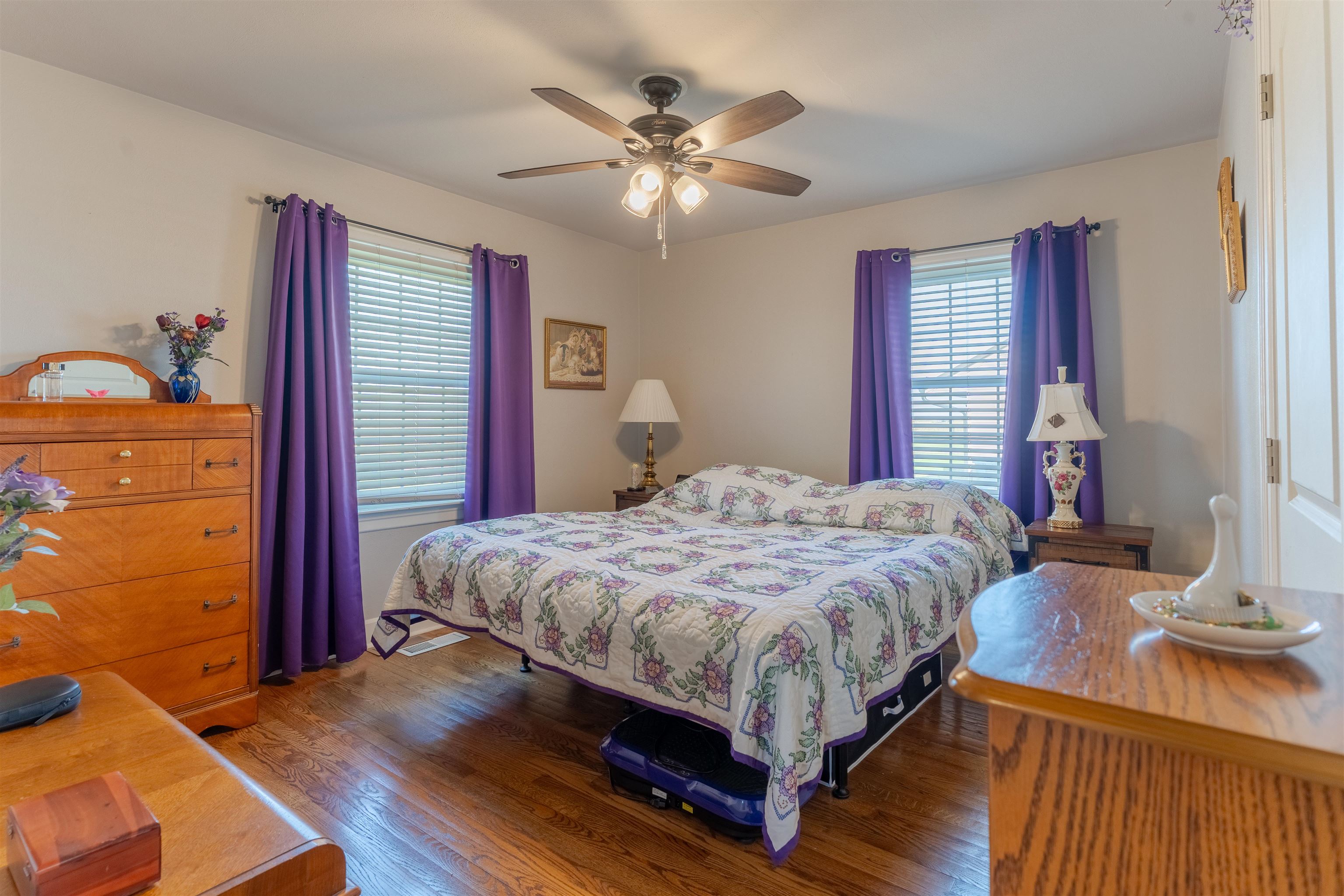 5200 Haycraft Lane, Owensboro, Kentucky 42301, 3 Bedrooms Bedrooms, ,2 BathroomsBathrooms,Single Family Residence,For Sale,Haycraft Lane,93330