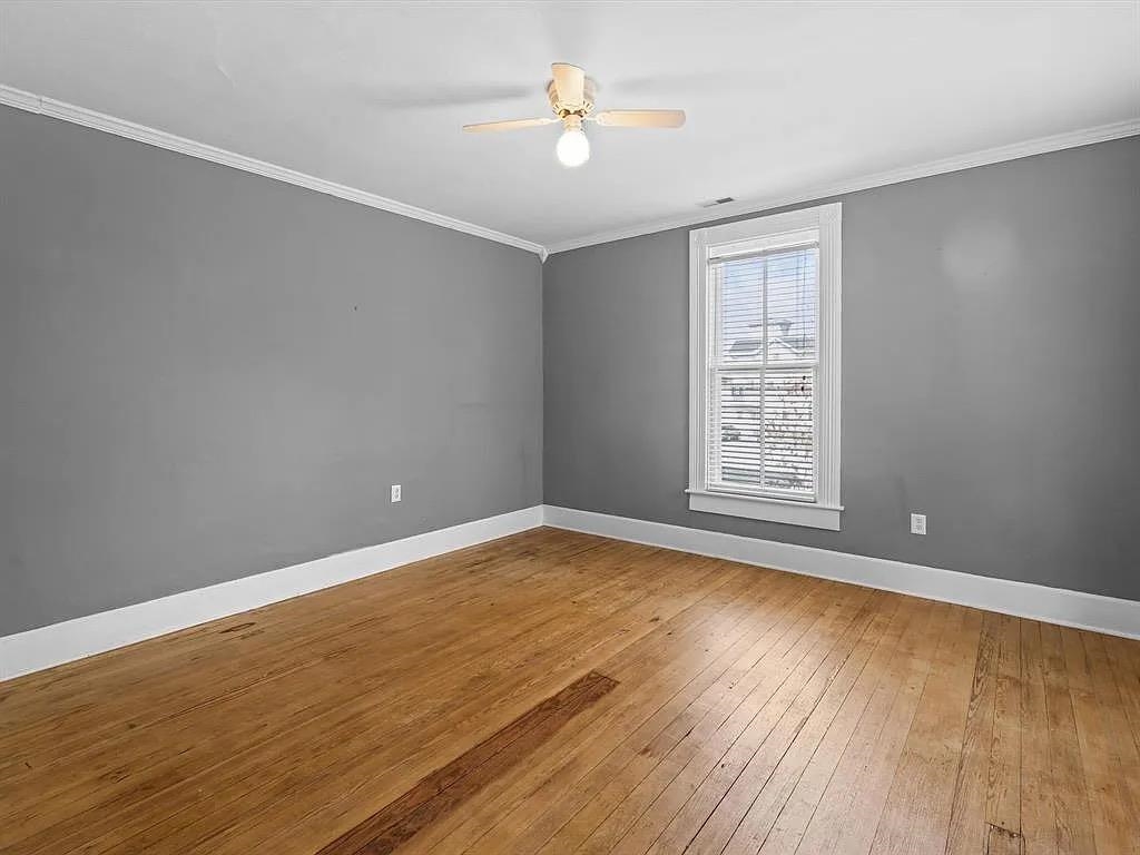 411 7th Street, Owensboro, Kentucky 42301, 3 Bedrooms Bedrooms, ,2 BathroomsBathrooms,Single Family Residence,For Sale,7th Street,93334