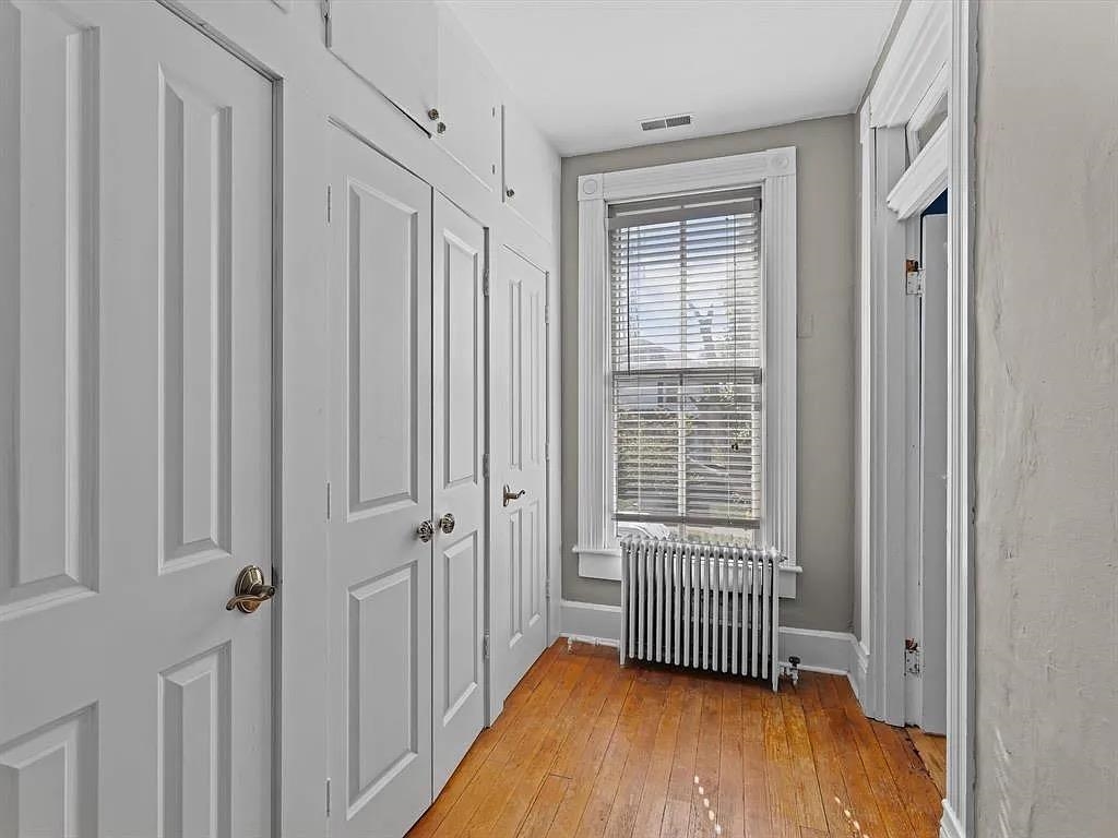 411 7th Street, Owensboro, Kentucky 42301, 3 Bedrooms Bedrooms, ,2 BathroomsBathrooms,Single Family Residence,For Sale,7th Street,93334