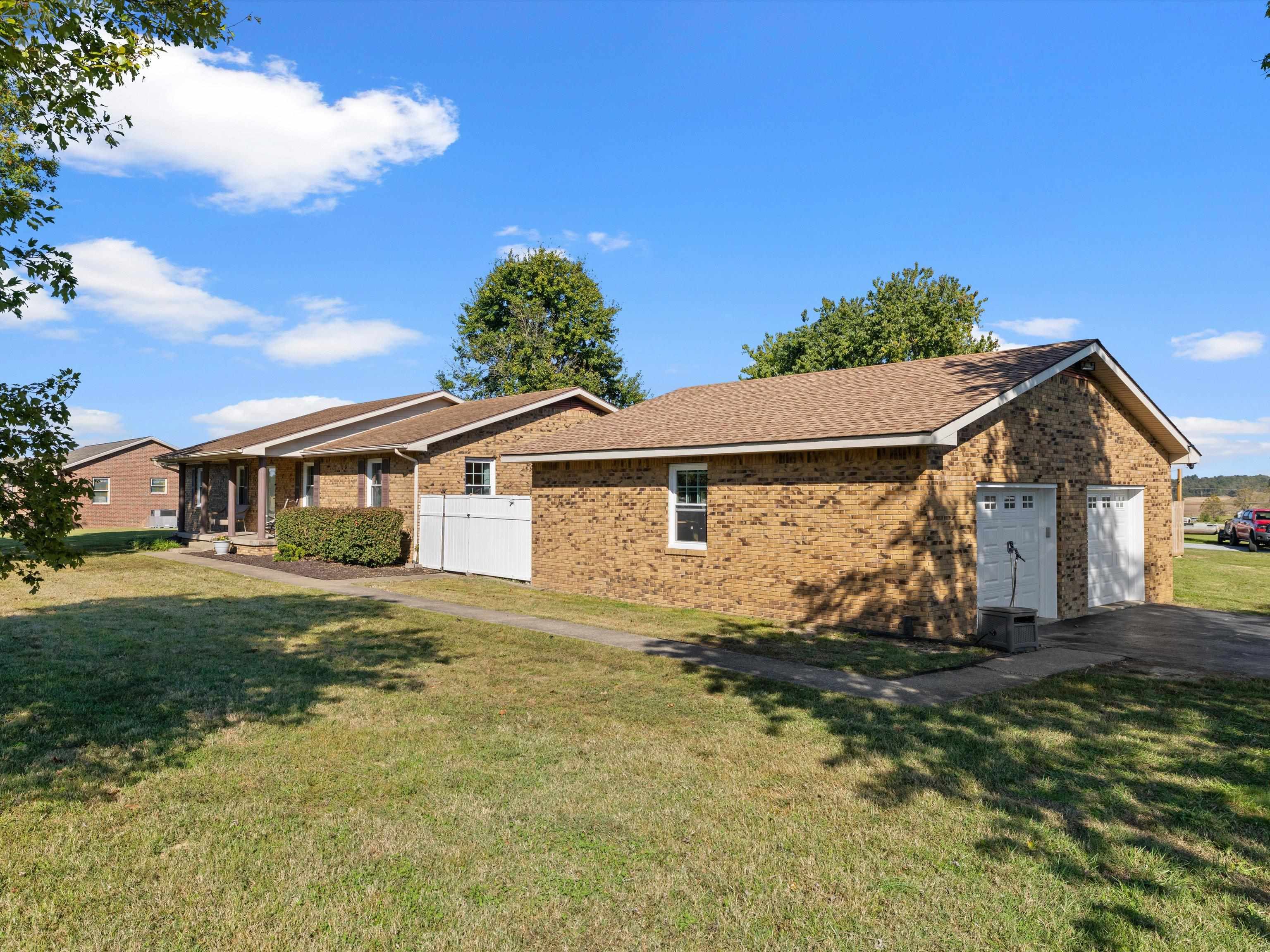 235 Beeny Road, Manitou, Kentucky 42436, 4 Bedrooms Bedrooms, ,2 BathroomsBathrooms,Single Family Residence,For Sale,Beeny Road,93335