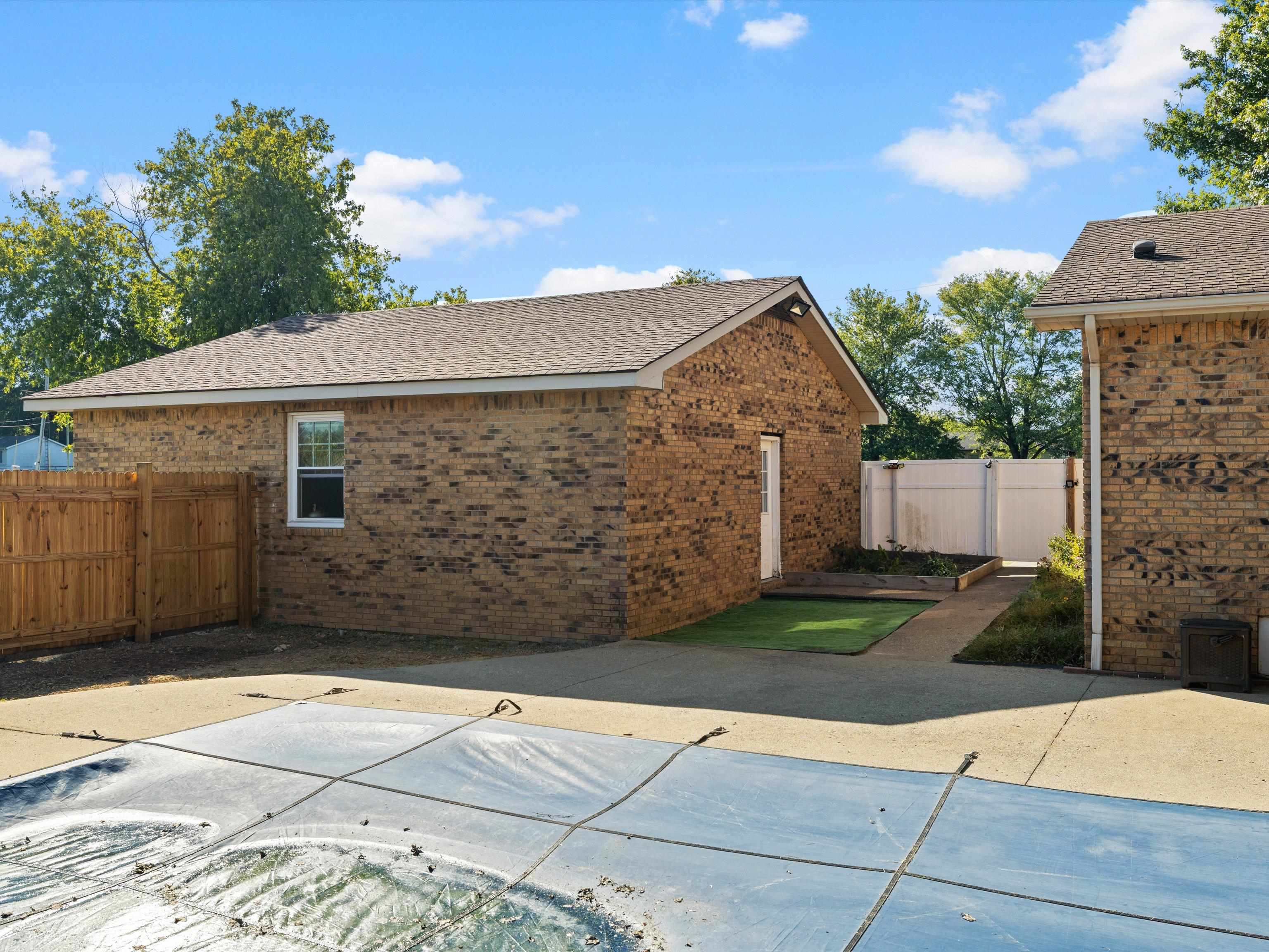 235 Beeny Road, Manitou, Kentucky 42436, 4 Bedrooms Bedrooms, ,2 BathroomsBathrooms,Single Family Residence,For Sale,Beeny Road,93335